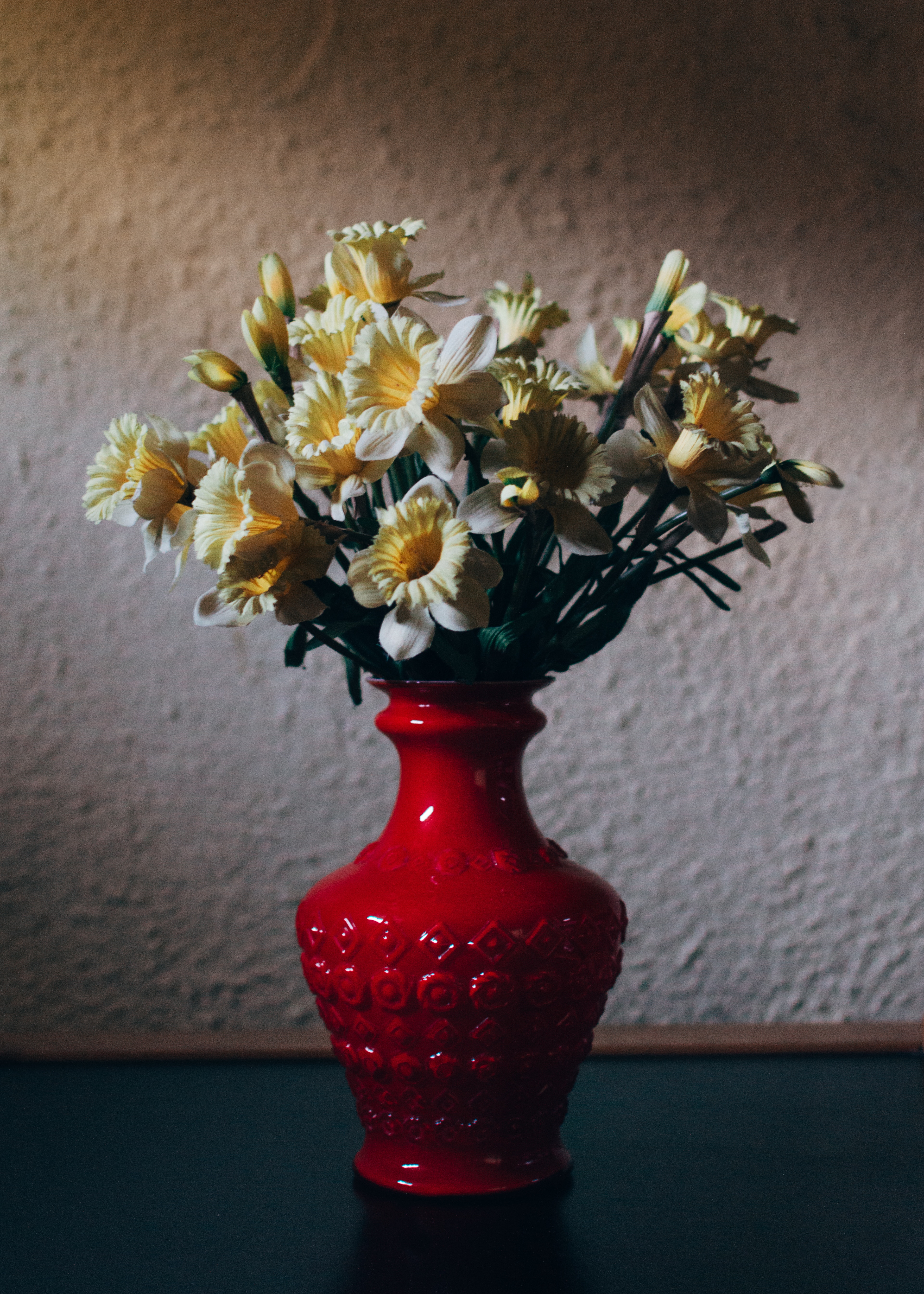 Download mobile wallpaper Narcissussi, Flowers, Bouquet, Vase for free.