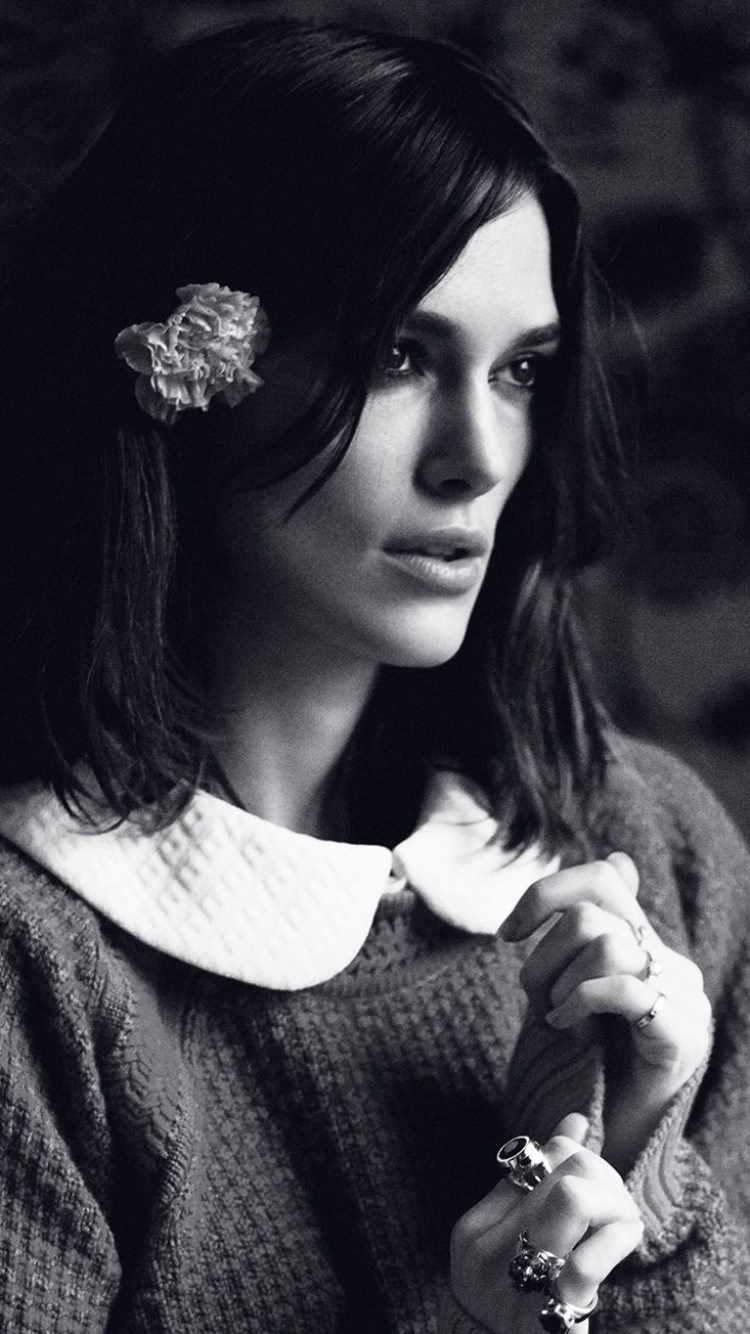 Download mobile wallpaper English, Celebrity, Black & White, Keira Knightley, Actress for free.