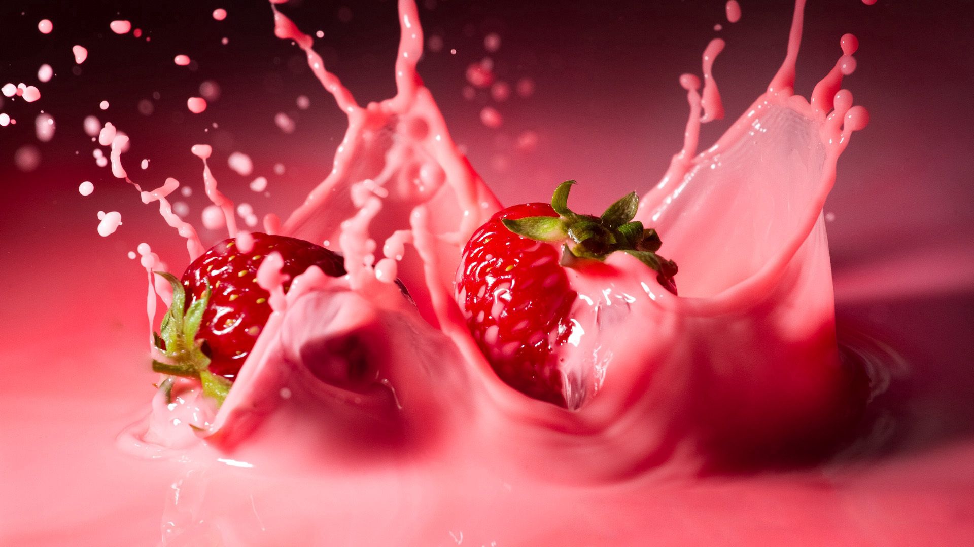 strawberry, liquid, macro, spray, splash HD wallpaper