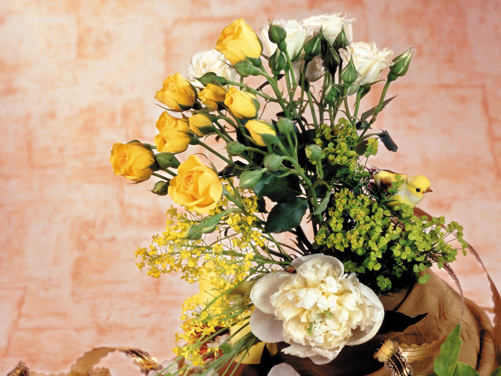 105990 скачать картинку пионы, цветы, розы, ваза, искусство - обои и заставки бесплатно