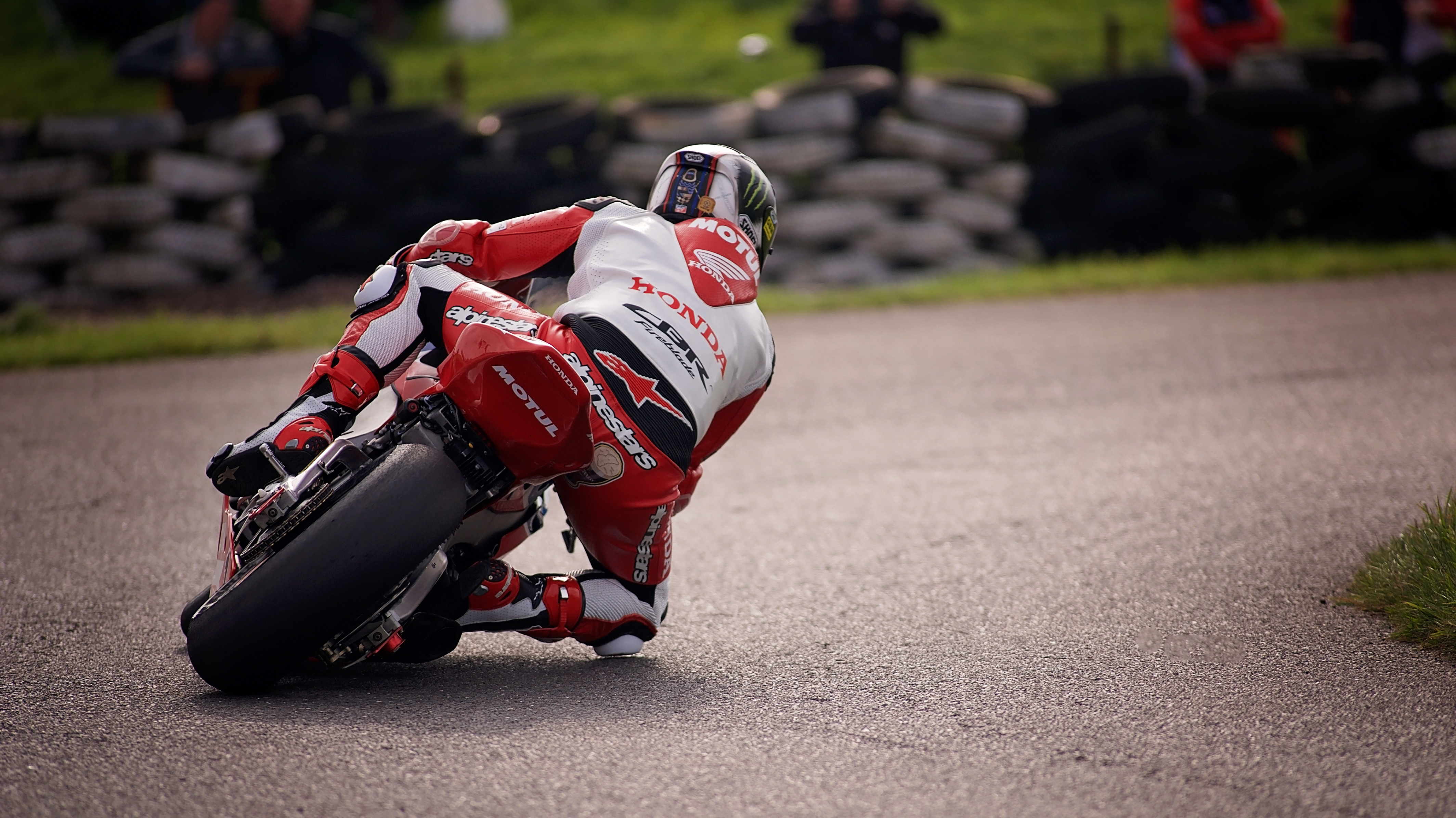 Download mobile wallpaper Sports, Motorcycle, Racing, Motorcycle Racing for free.