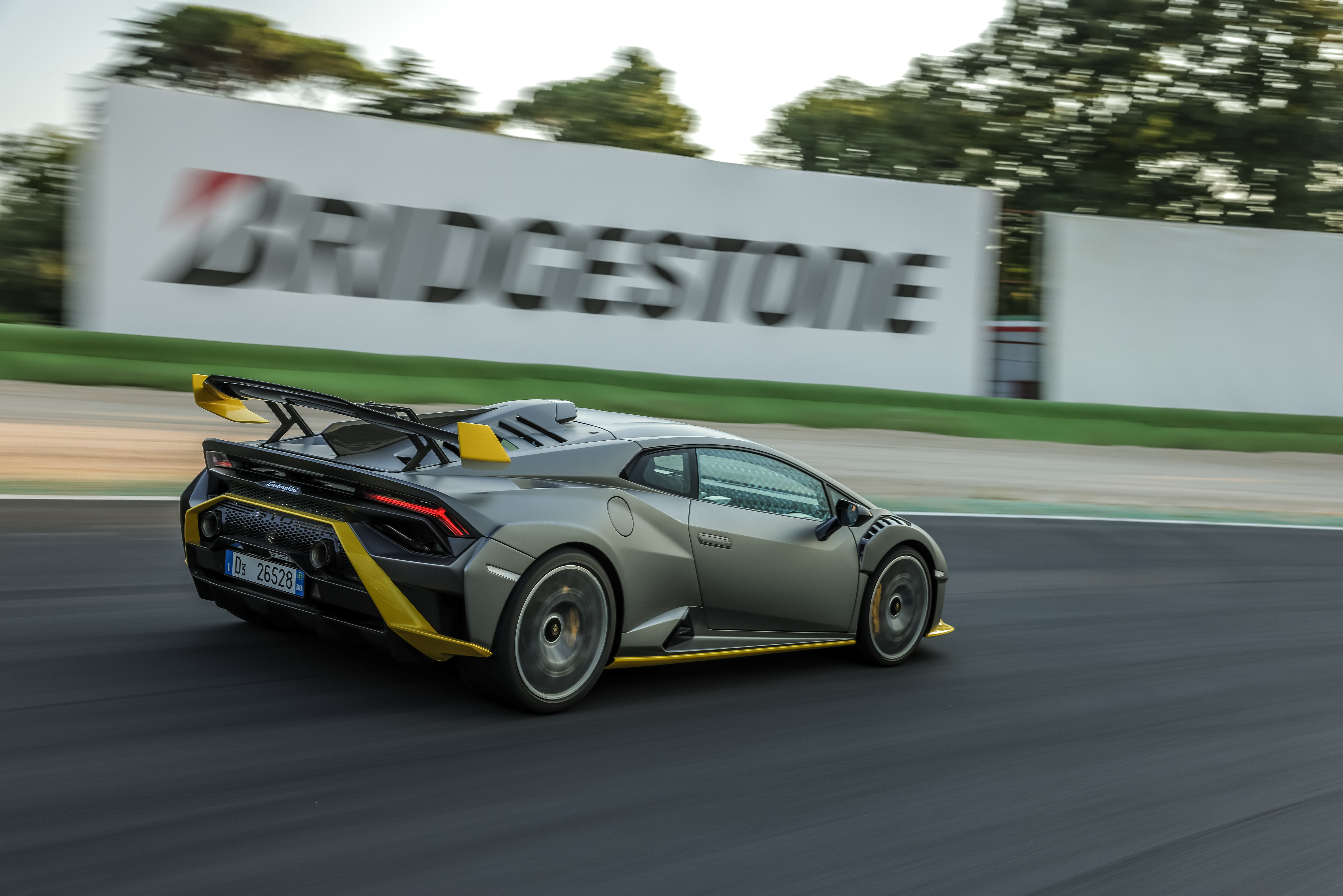 Descarga gratuita de fondo de pantalla para móvil de Lamborghini, Superdeportivo, Vehículos, Lamborghini Huracán Sto.