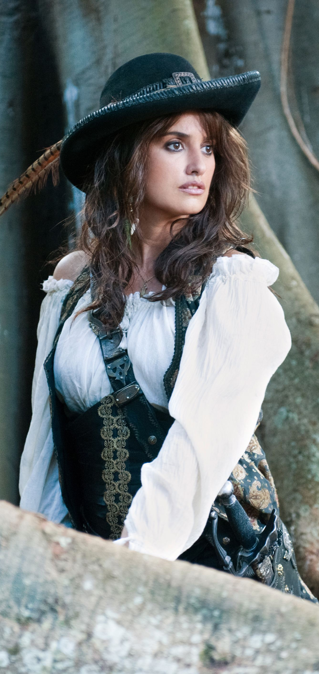 Download mobile wallpaper Pirates Of The Caribbean, Penelope Cruz, Movie, Pirates Of The Caribbean: On Stranger Tides, Angelica Teach for free.