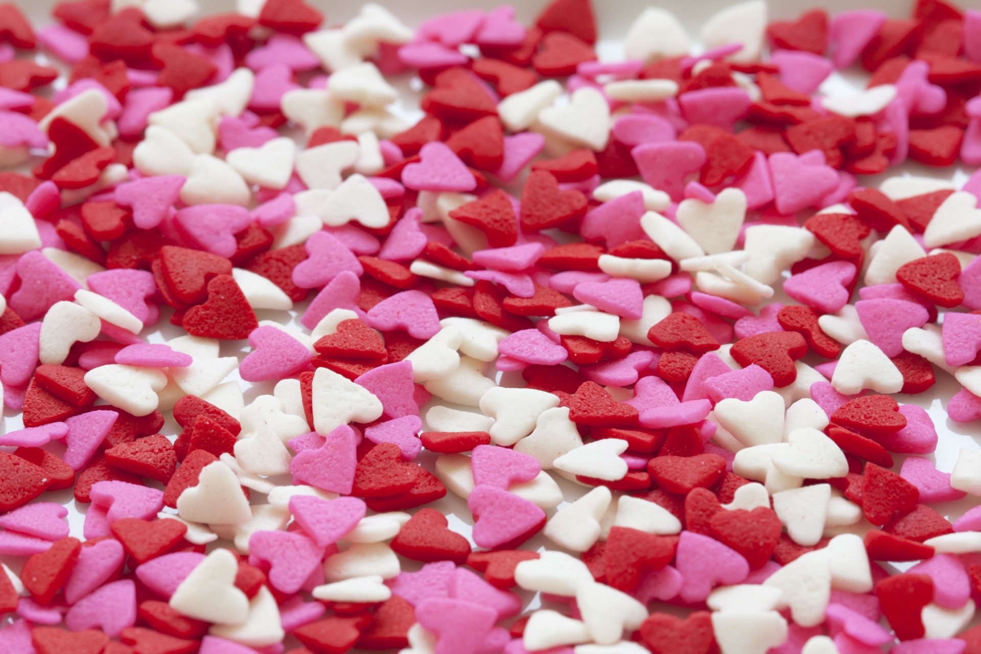 Free download wallpaper Food, Colors, Heart, Candy, Romantic, Heart Shaped on your PC desktop