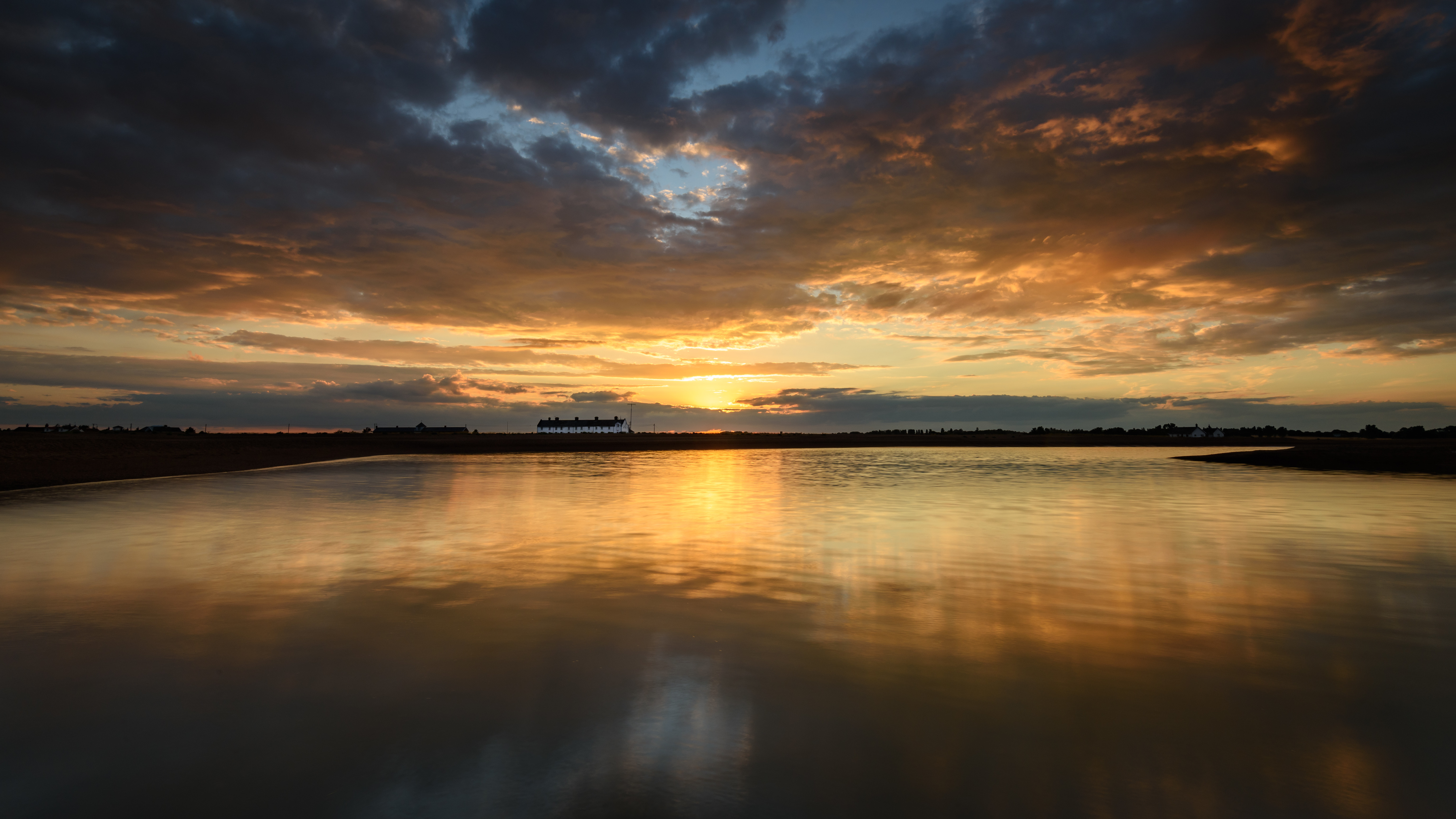 Download mobile wallpaper Sky, Horizon, Lake, Sunset, Glare, Nature for free.