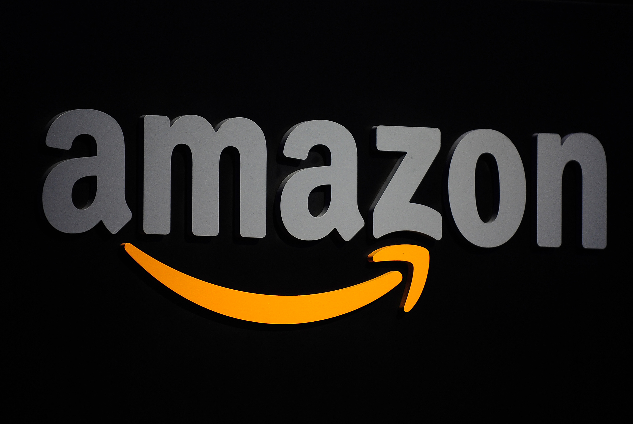 Завантажити шпалери Amazon на телефон безкоштовно