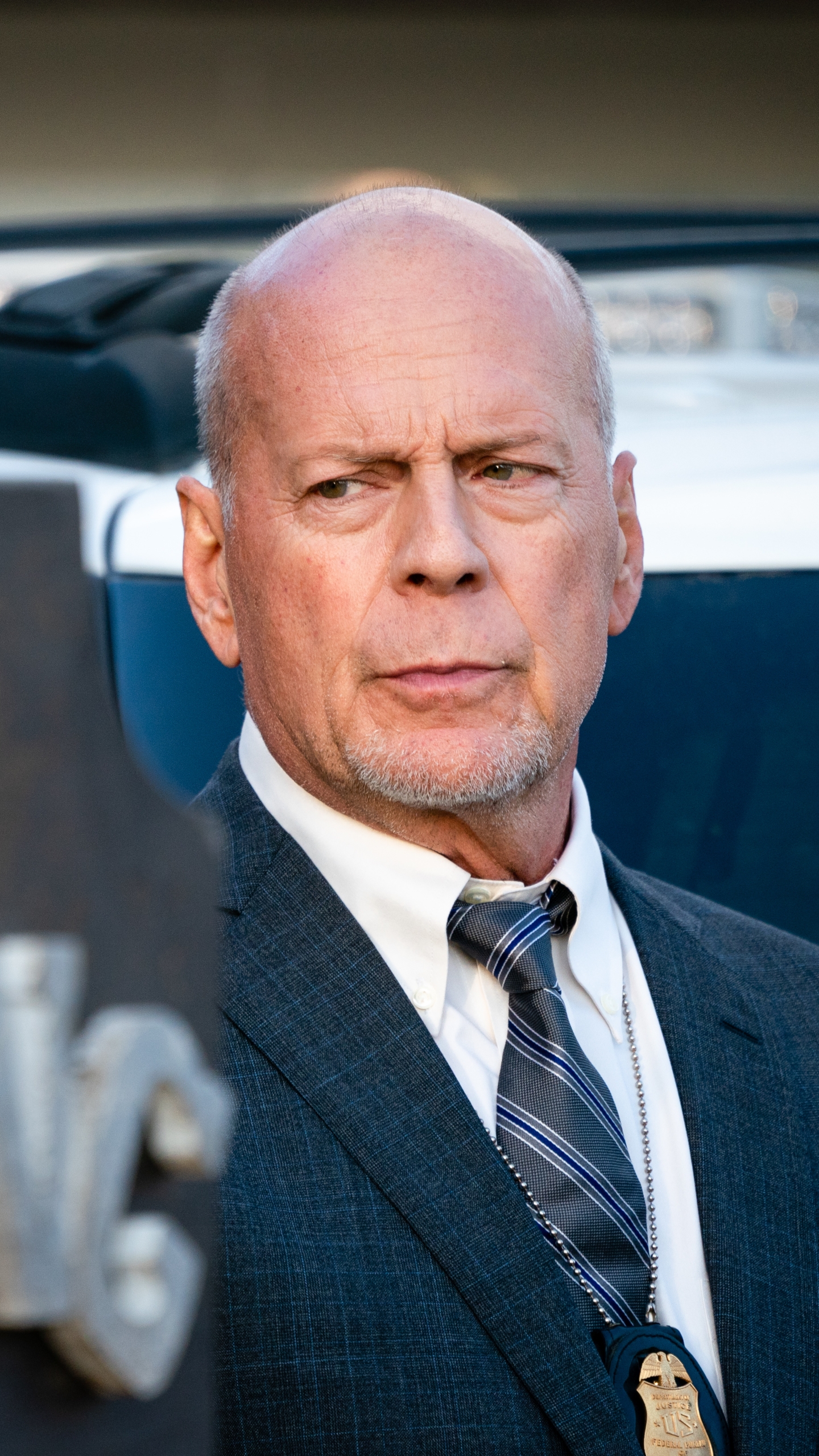 Download mobile wallpaper Bruce Willis, Movie, Midnight In The Switchgrass for free.