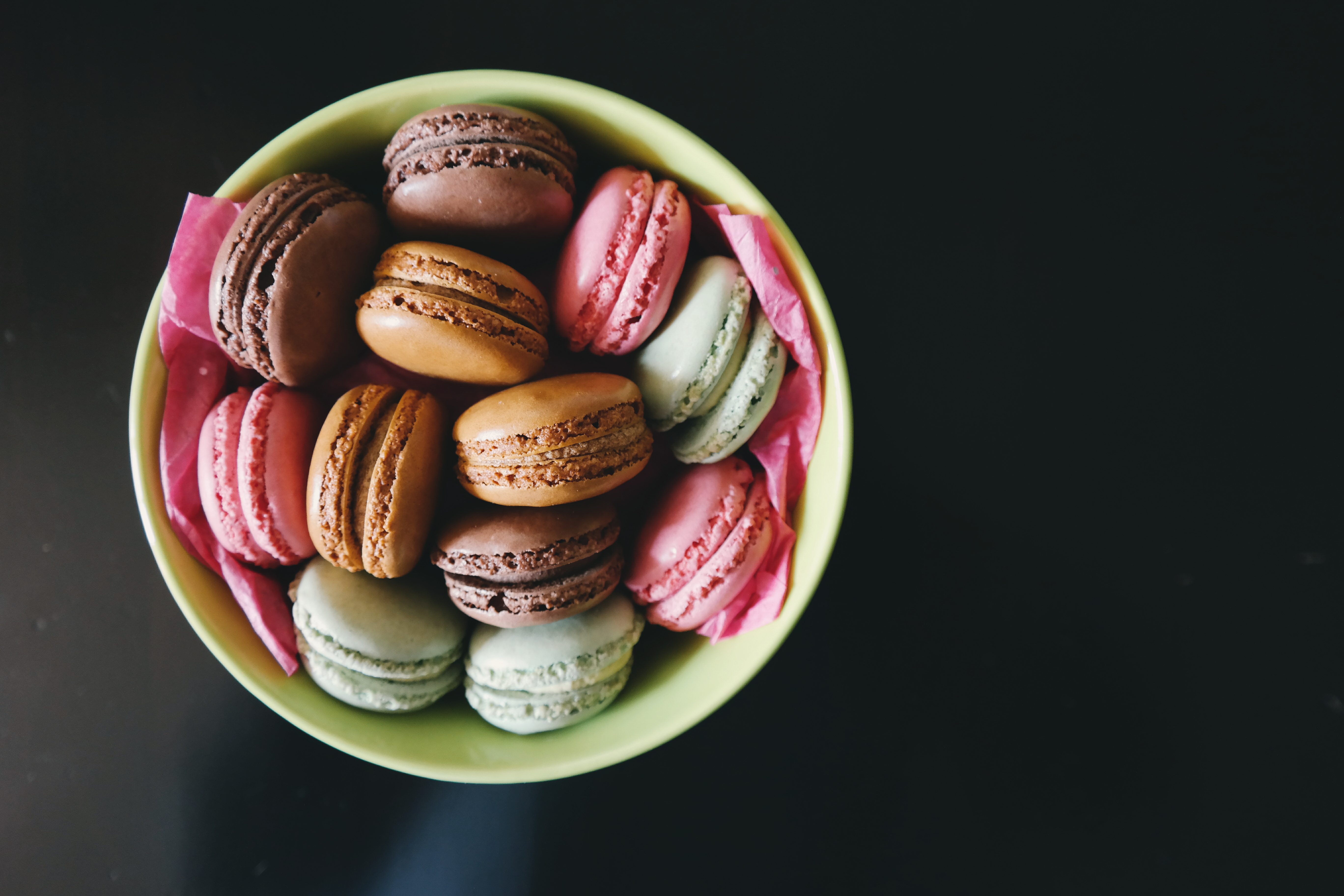 Téléchargez gratuitement l'image Nourriture, Couleurs, Sucreries, Macaron sur le bureau de votre PC