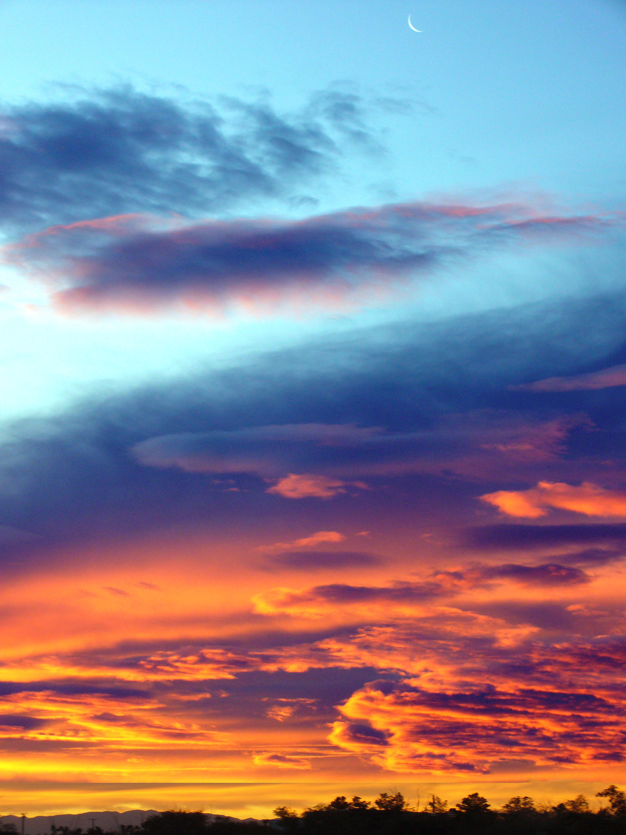 Download mobile wallpaper Sky, Clouds, Landscape, Sunset for free.