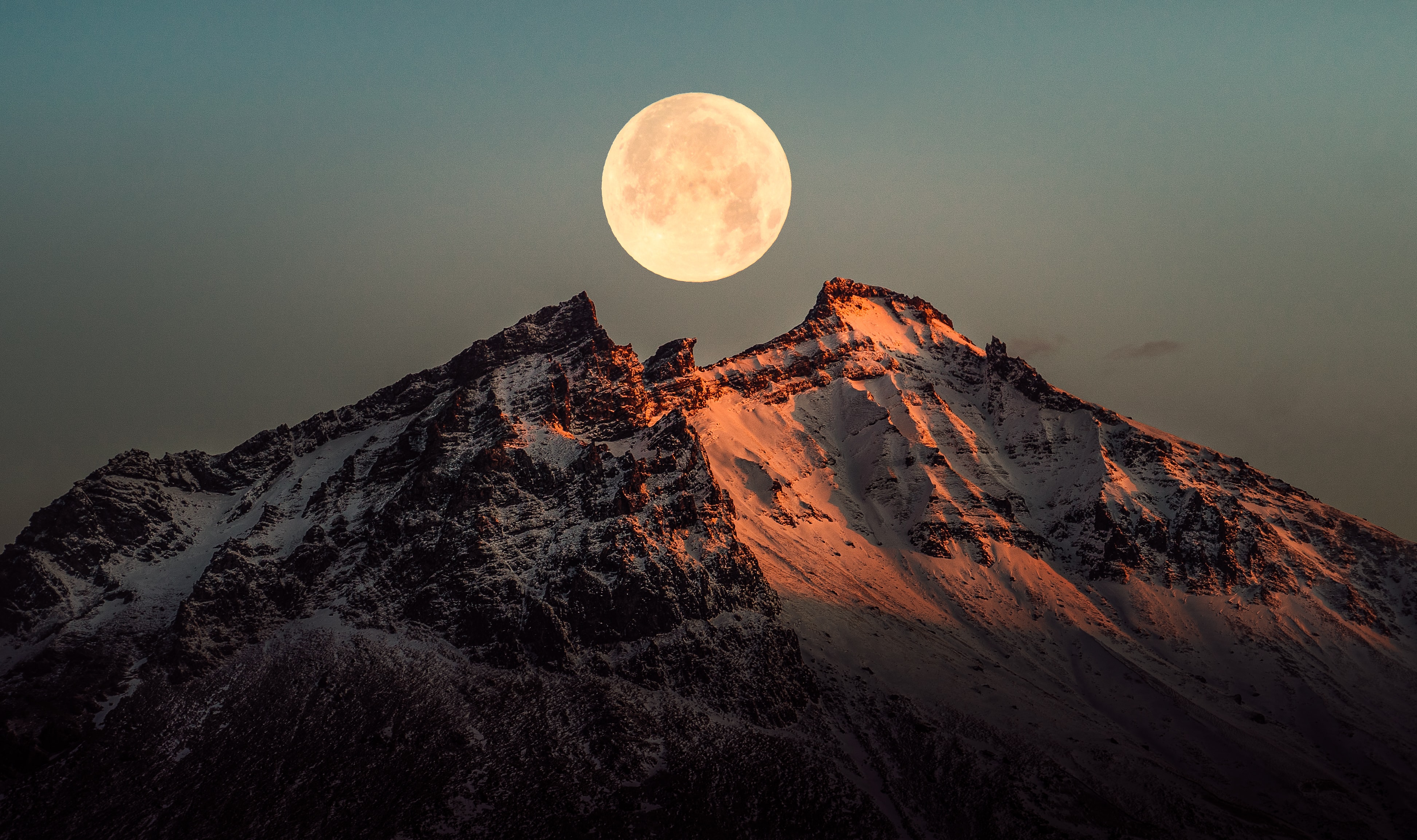 Téléchargez des papiers peints mobile Lune, Montagne, Islande, Terre/nature, Lever De La Lune gratuitement.