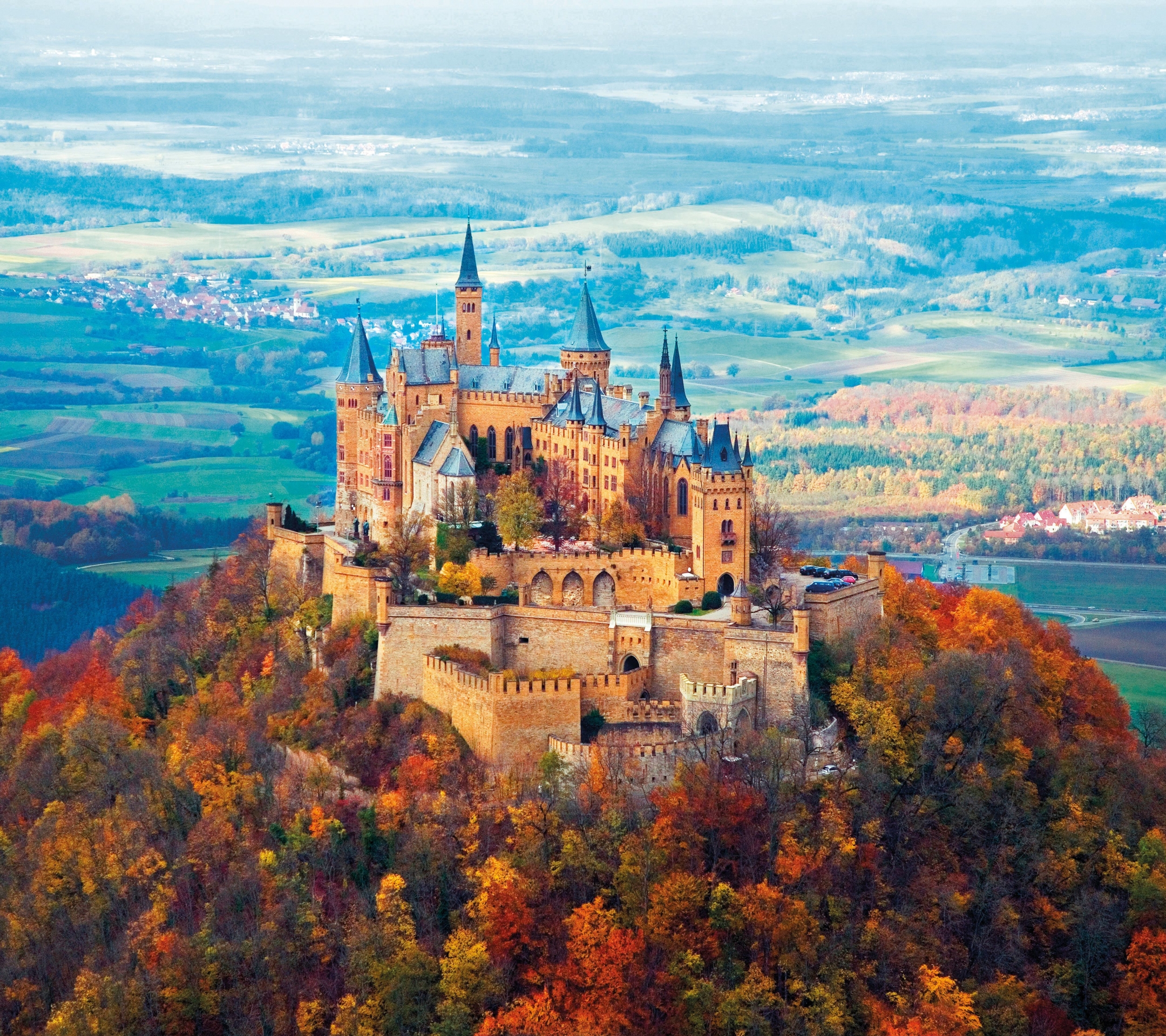 Скачать обои бесплатно Осень, Замки, Замок, Лес, Падать, Сделано Человеком, Замок Гогенцоллерн картинка на рабочий стол ПК