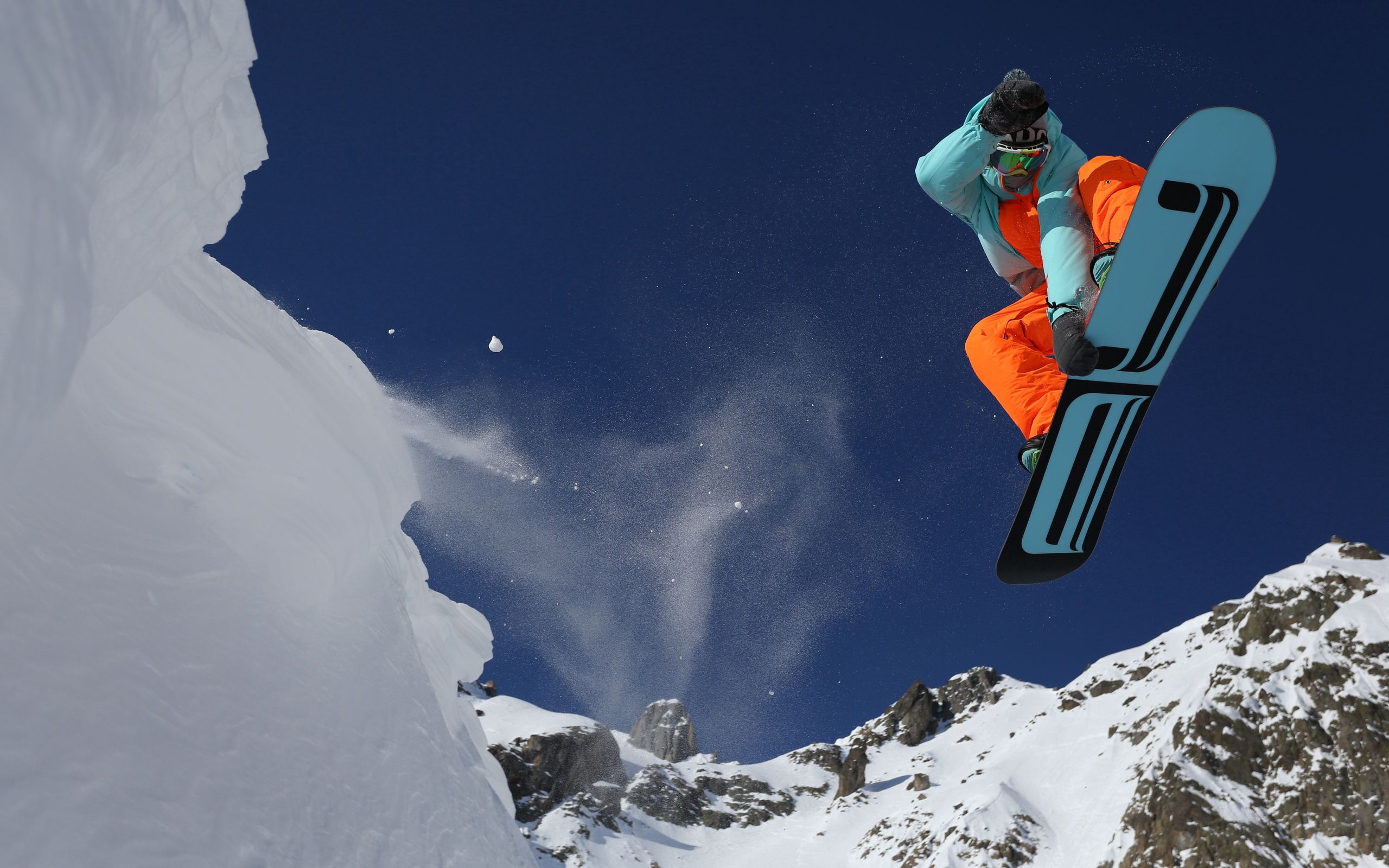 Handy-Wallpaper Schnee, Snowboard, Sport, Mountains kostenlos herunterladen.