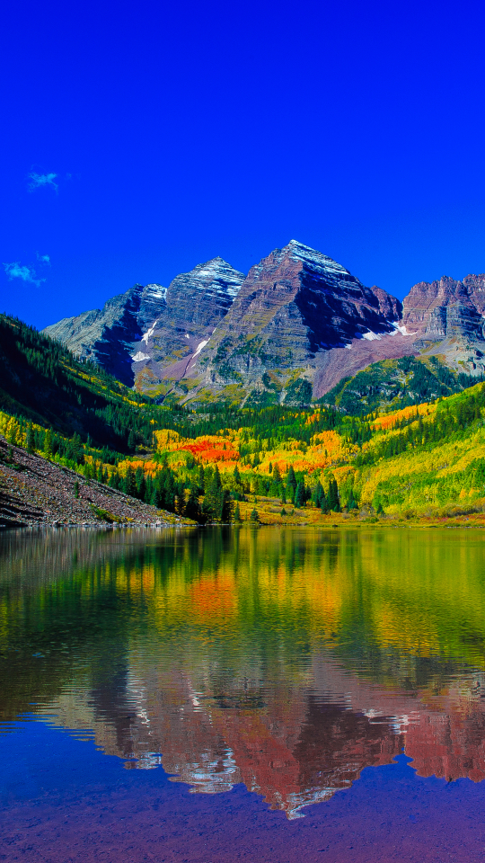 Скачать картинку Природа, Озера, Гора, Озеро, Отражение, Лес, Скалистые Горы, Колорадо, Земля/природа, Вершина Горы, Озеро Марун в телефон бесплатно.