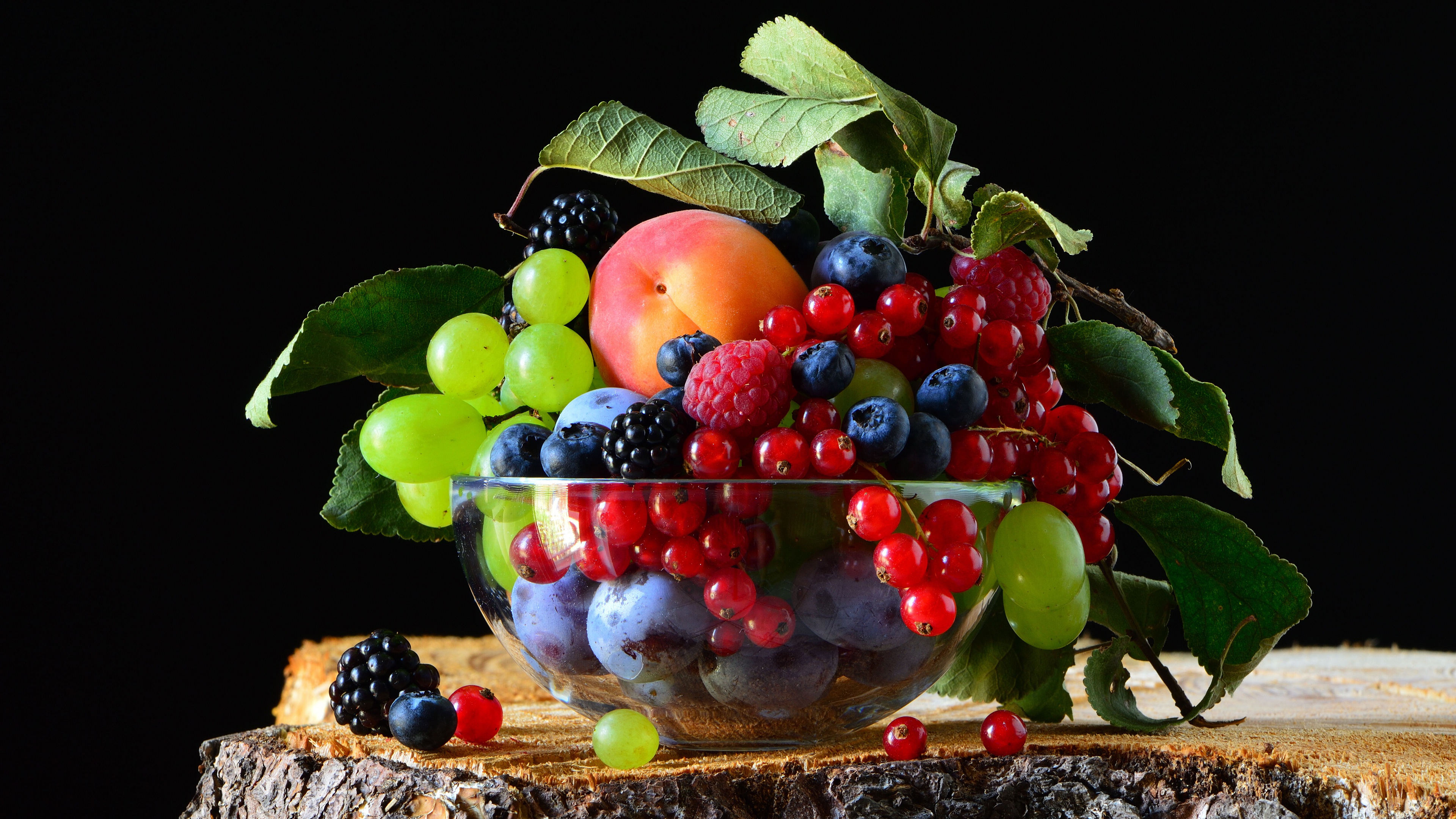 grapes, food, still life, blackberry, blueberry, currants, nectarine, plum, raspberry