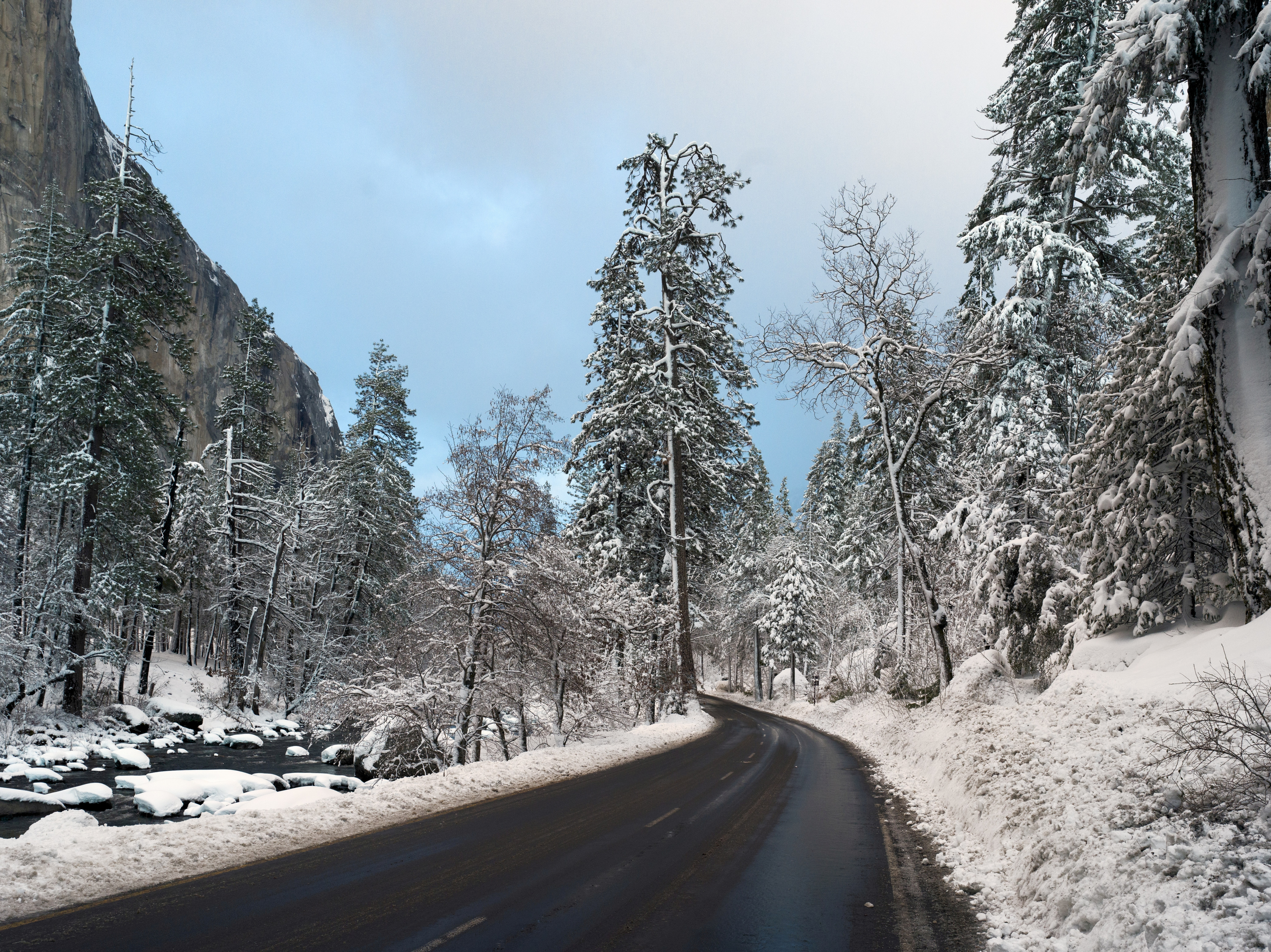 PCデスクトップに冬, 自然, 雪, 道, 順番, 回る, 谷, 道路, 風景画像を無料でダウンロード