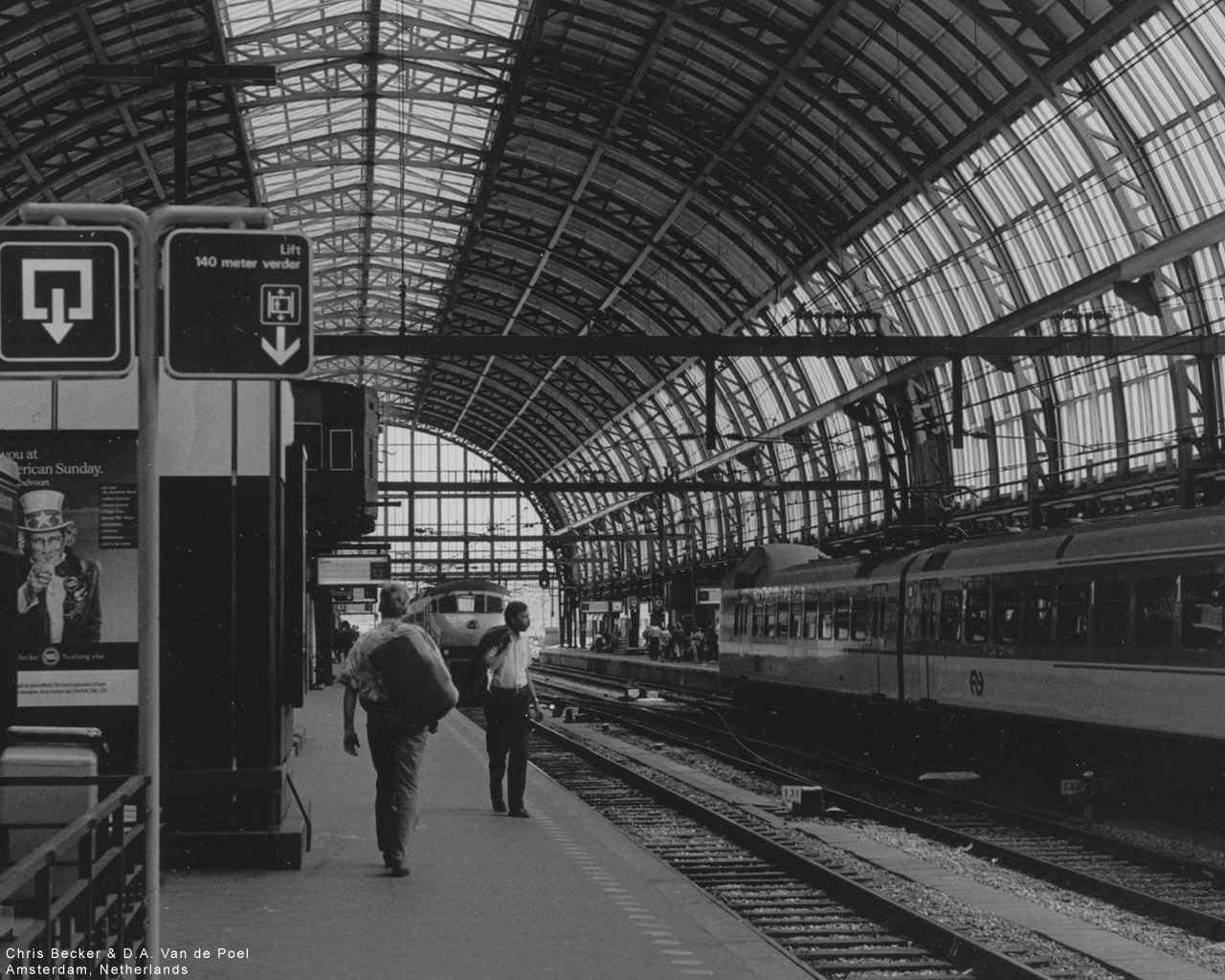 1512337 baixar papel de parede feito pelo homem, estação de trem, preto branco, metrô, trem - protetores de tela e imagens gratuitamente