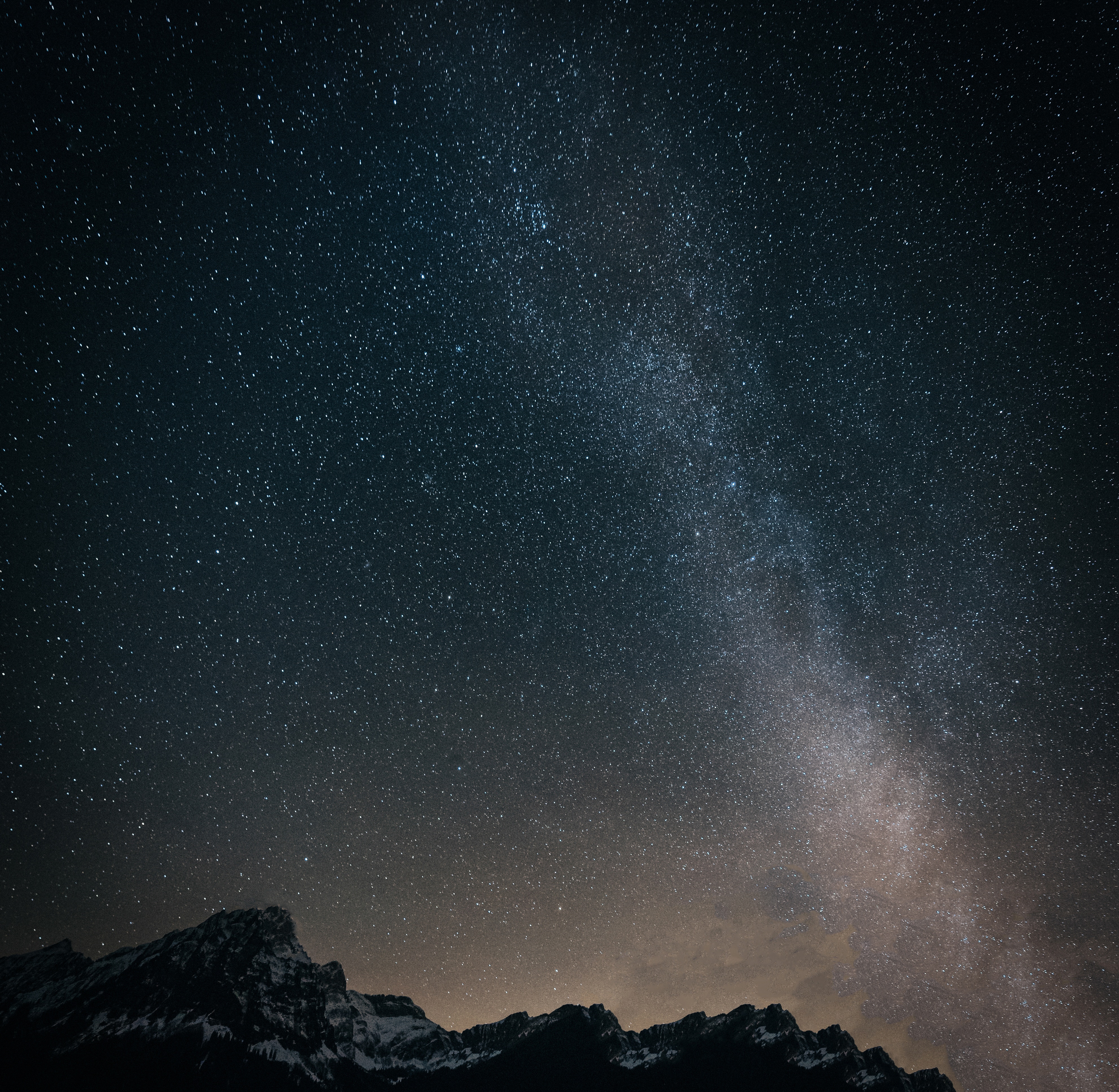 Download mobile wallpaper Mountains, Starry Sky, Universe, Milky Way for free.