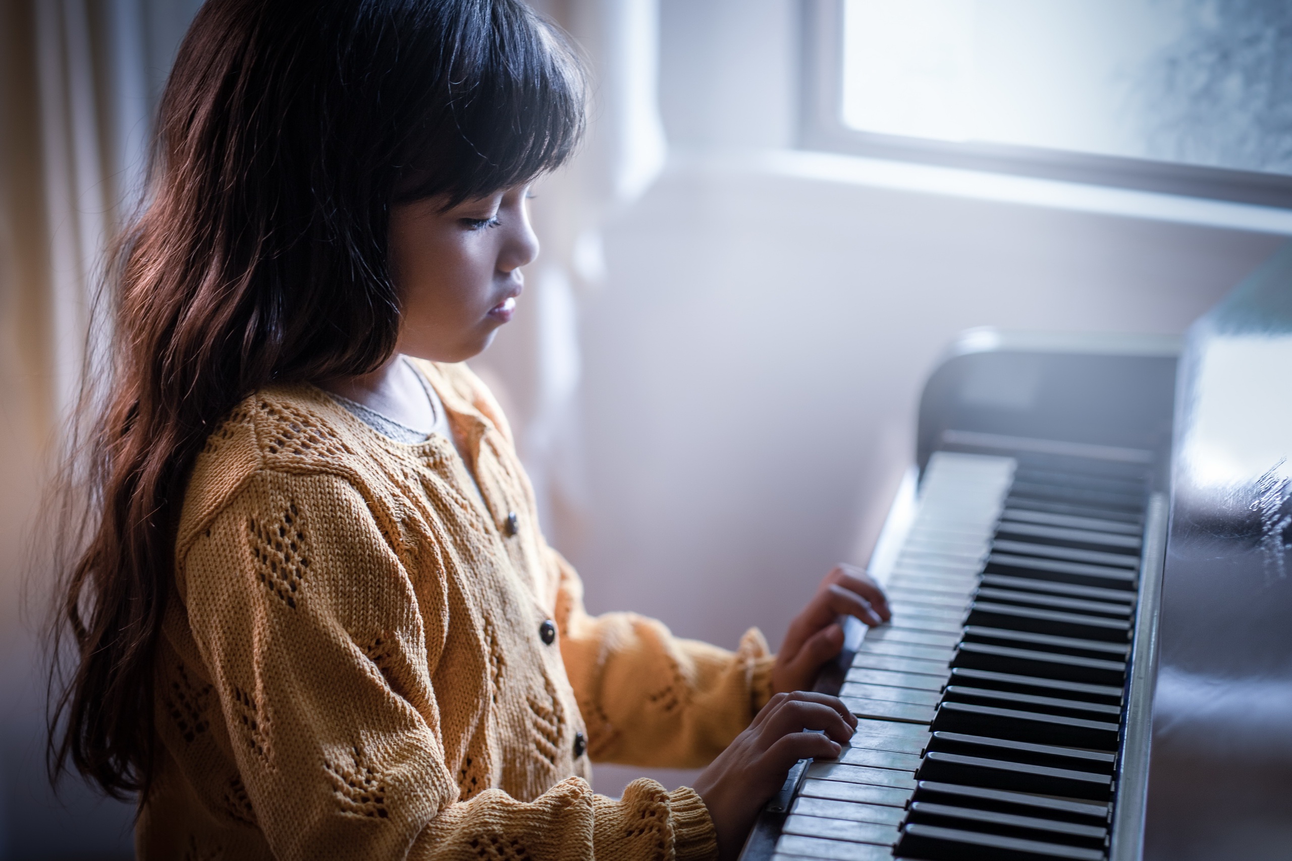 Free download wallpaper Music, Piano, Mood, Child, Photography on your PC desktop