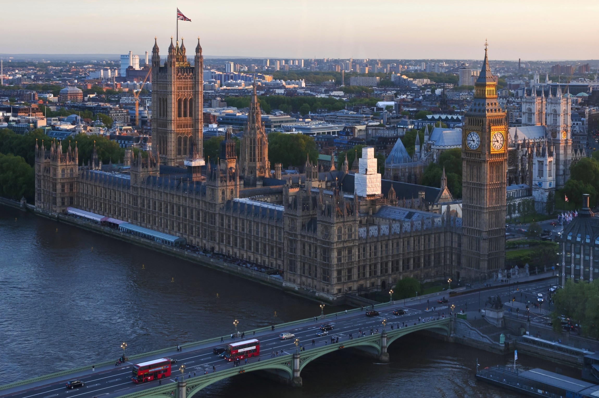 Скачать картинку Вестминстерский Дворец, Дворцы, Англия, Лондон, Сделано Человеком в телефон бесплатно.