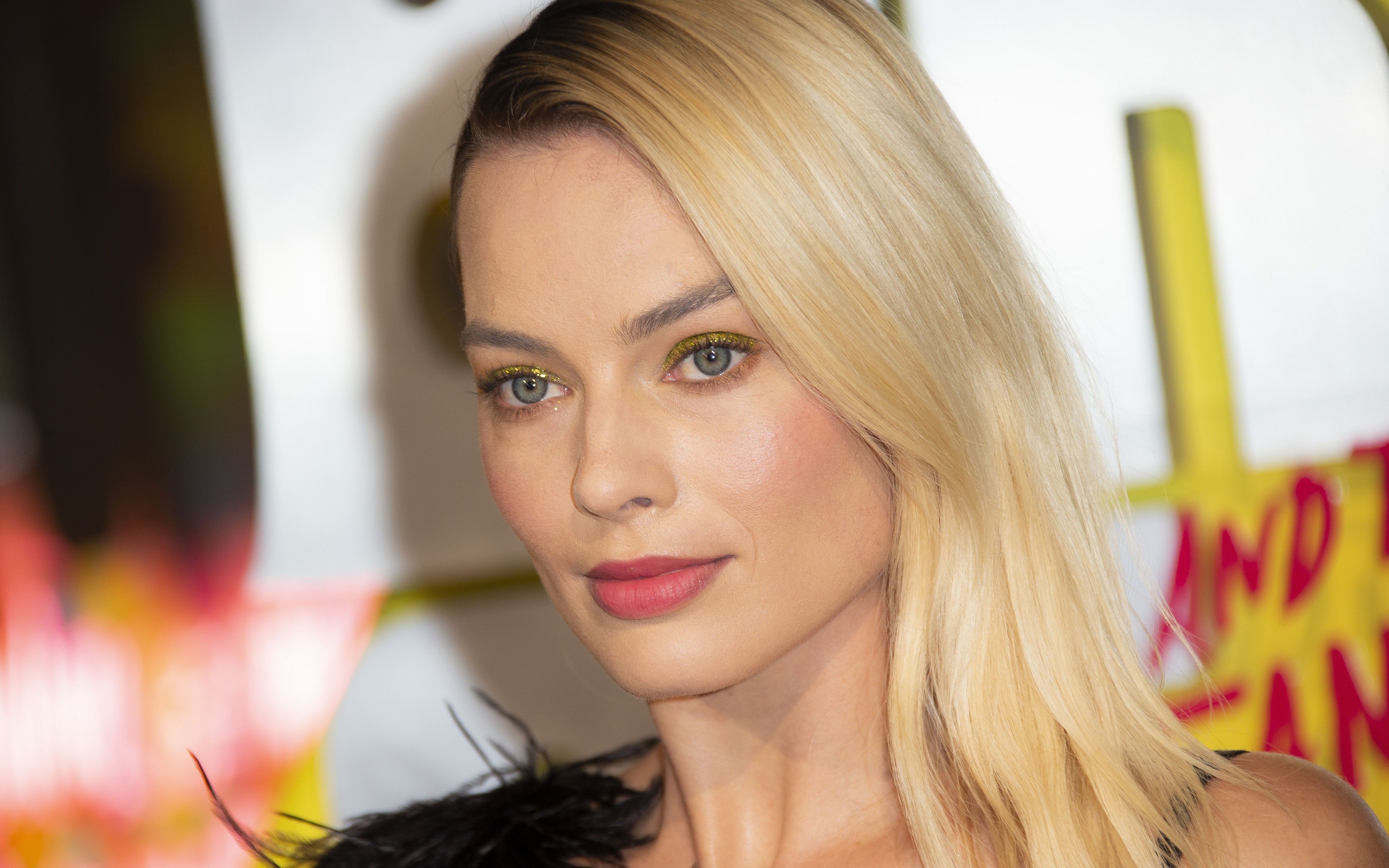 Téléchargez gratuitement l'image Blond, Visage, Yeux Bleus, Célébrités, Actrice, Australien, Margot Robbie sur le bureau de votre PC