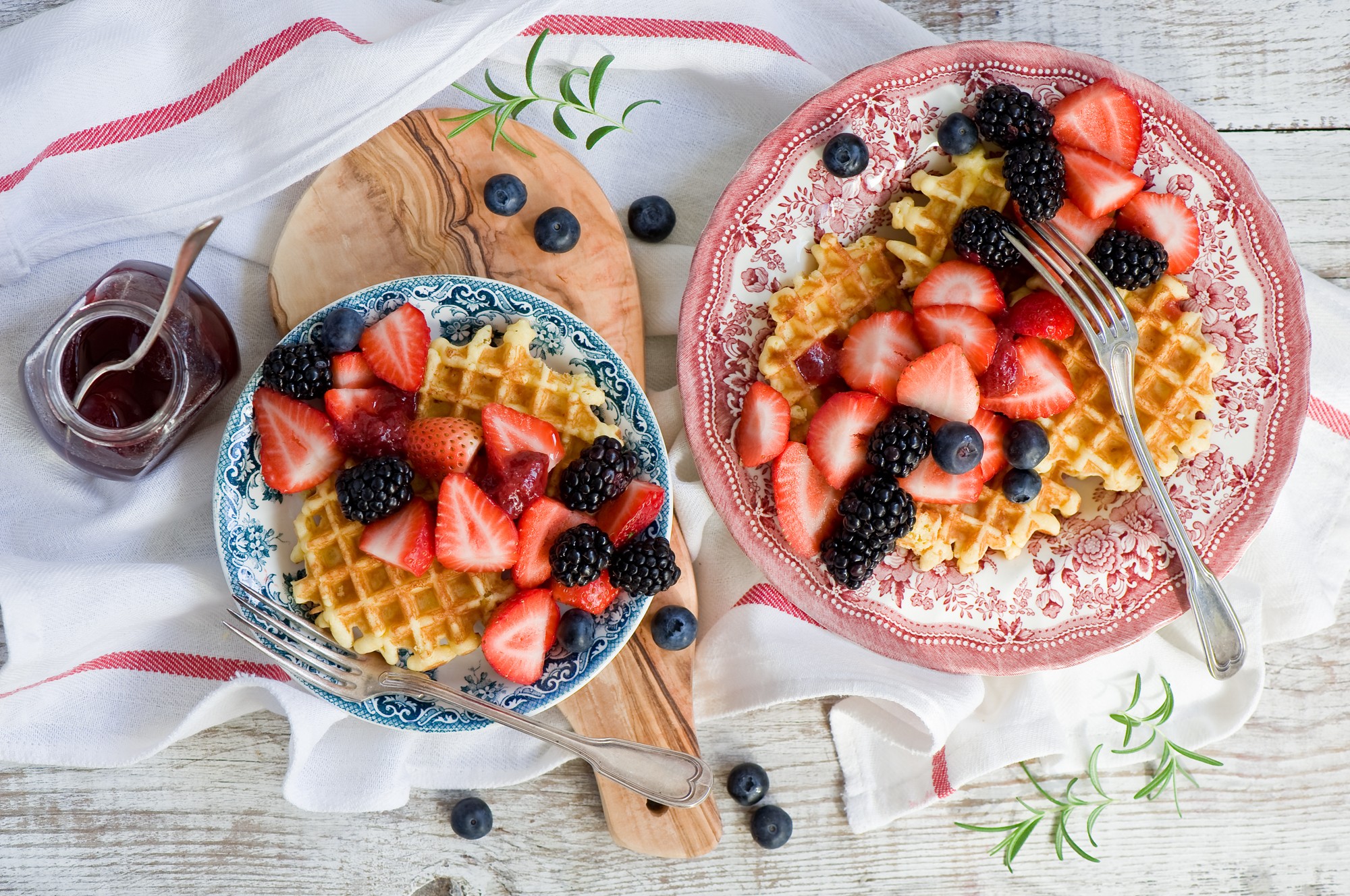 Free download wallpaper Food, Strawberry, Blueberry, Jam, Waffle on your PC desktop