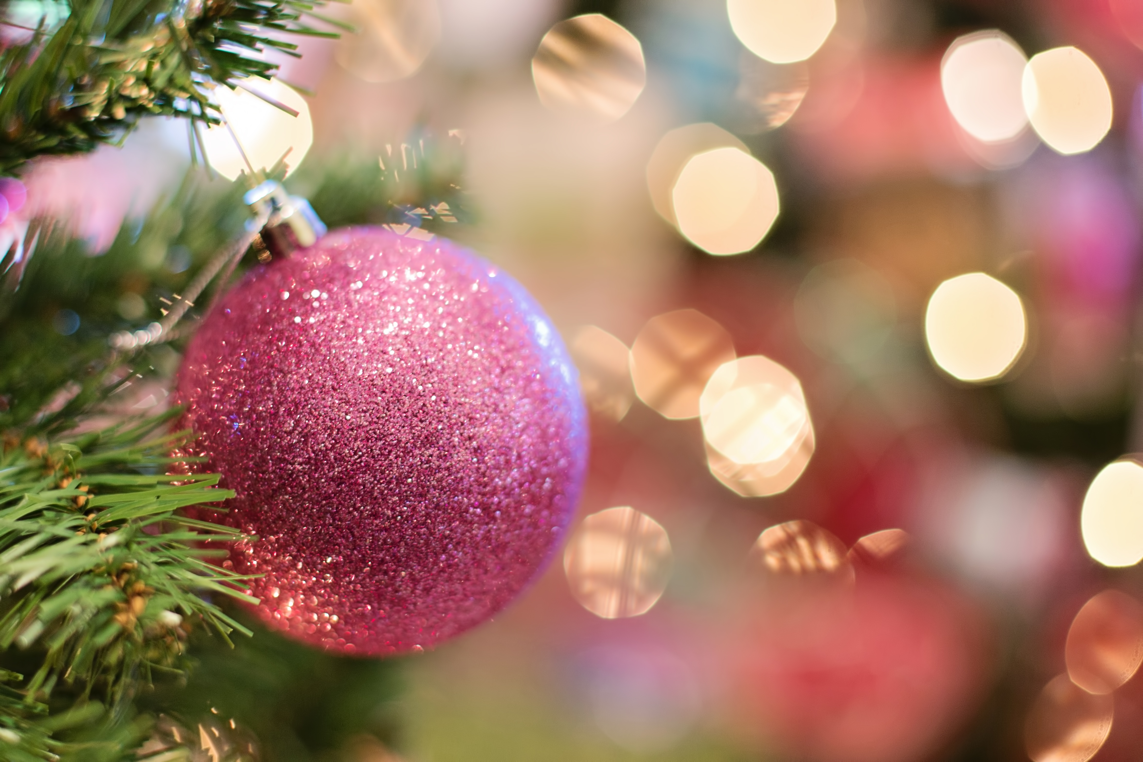 Download mobile wallpaper Christmas, Holiday, Christmas Ornaments, Bauble for free.