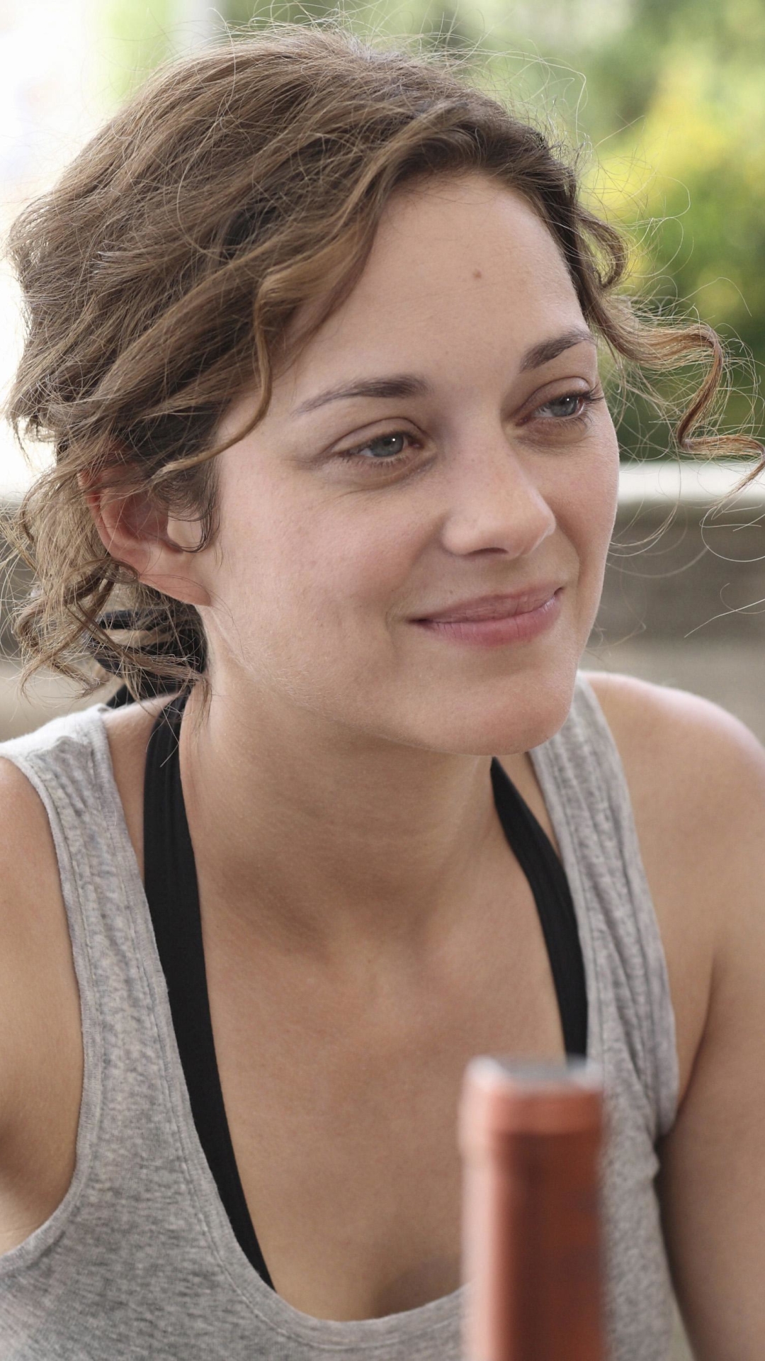 Download mobile wallpaper Celebrity, Marion Cotillard for free.