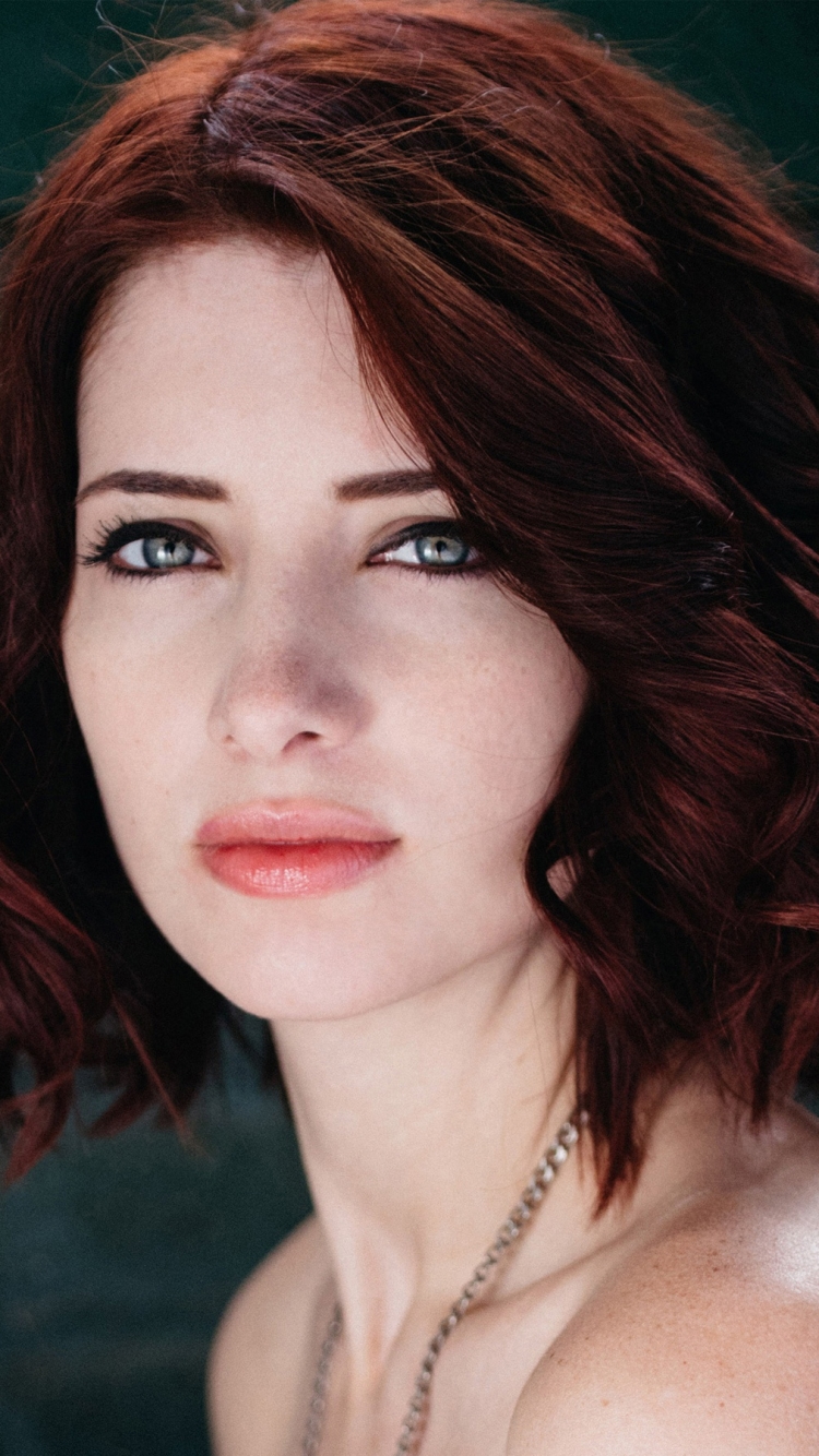 Download mobile wallpaper Face, Model, Blue Eyes, American, Celebrity, Short Hair, Susan Coffey for free.