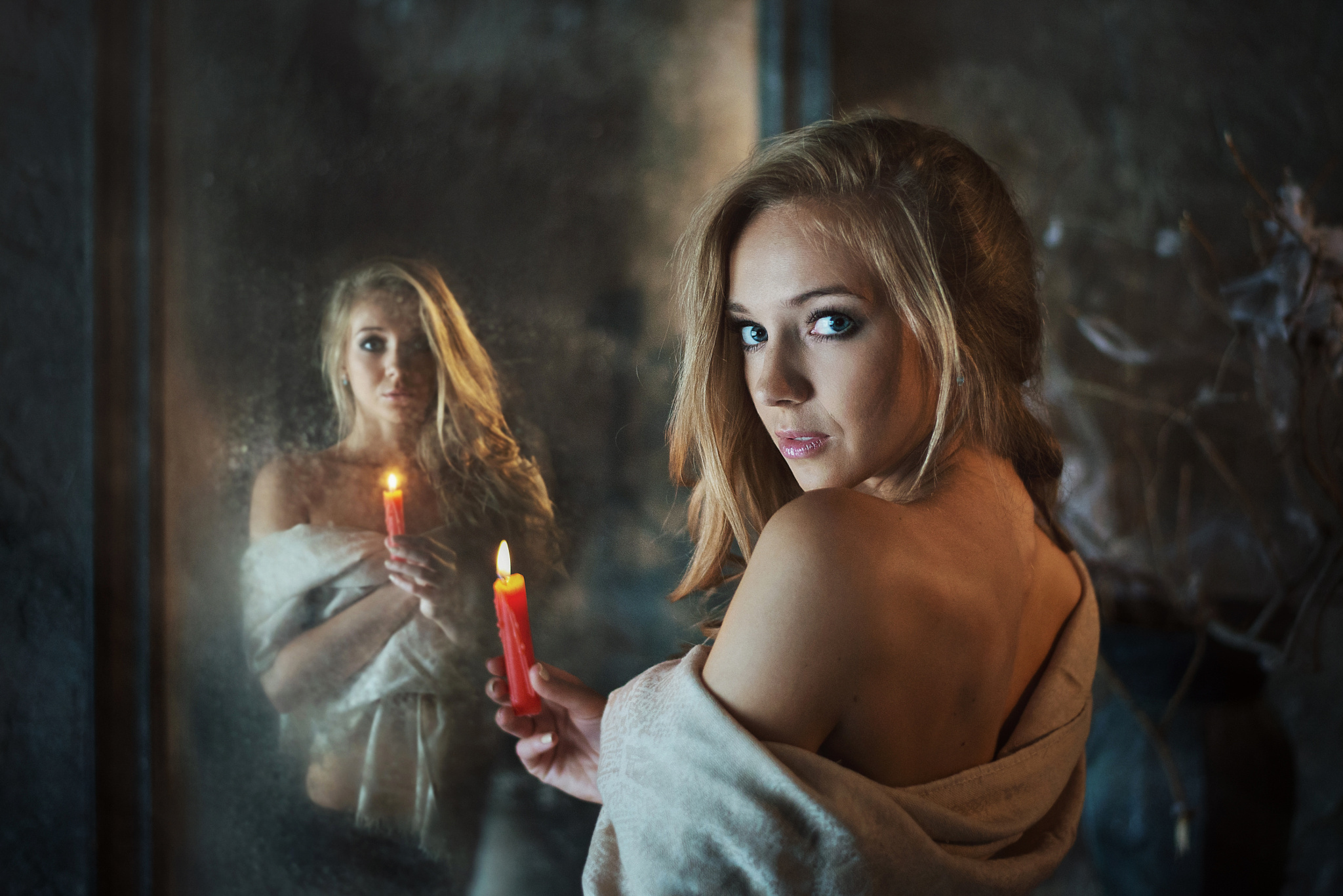 reflection, candle, model, women, blonde, blue eyes, manipulation