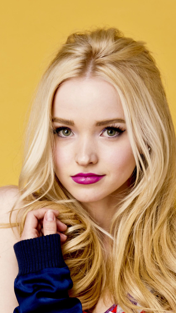 Download mobile wallpaper Blonde, Face, American, Celebrity, Actress, Lipstick, Dove Cameron for free.