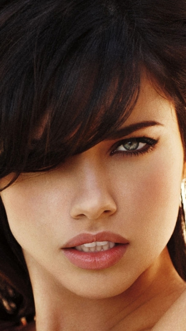Download mobile wallpaper Celebrity, Adriana Lima for free.