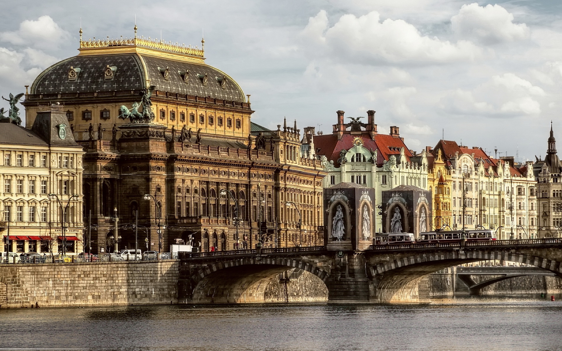 Los mejores fondos de pantalla de Teatro Nacional De Praga para la pantalla del teléfono