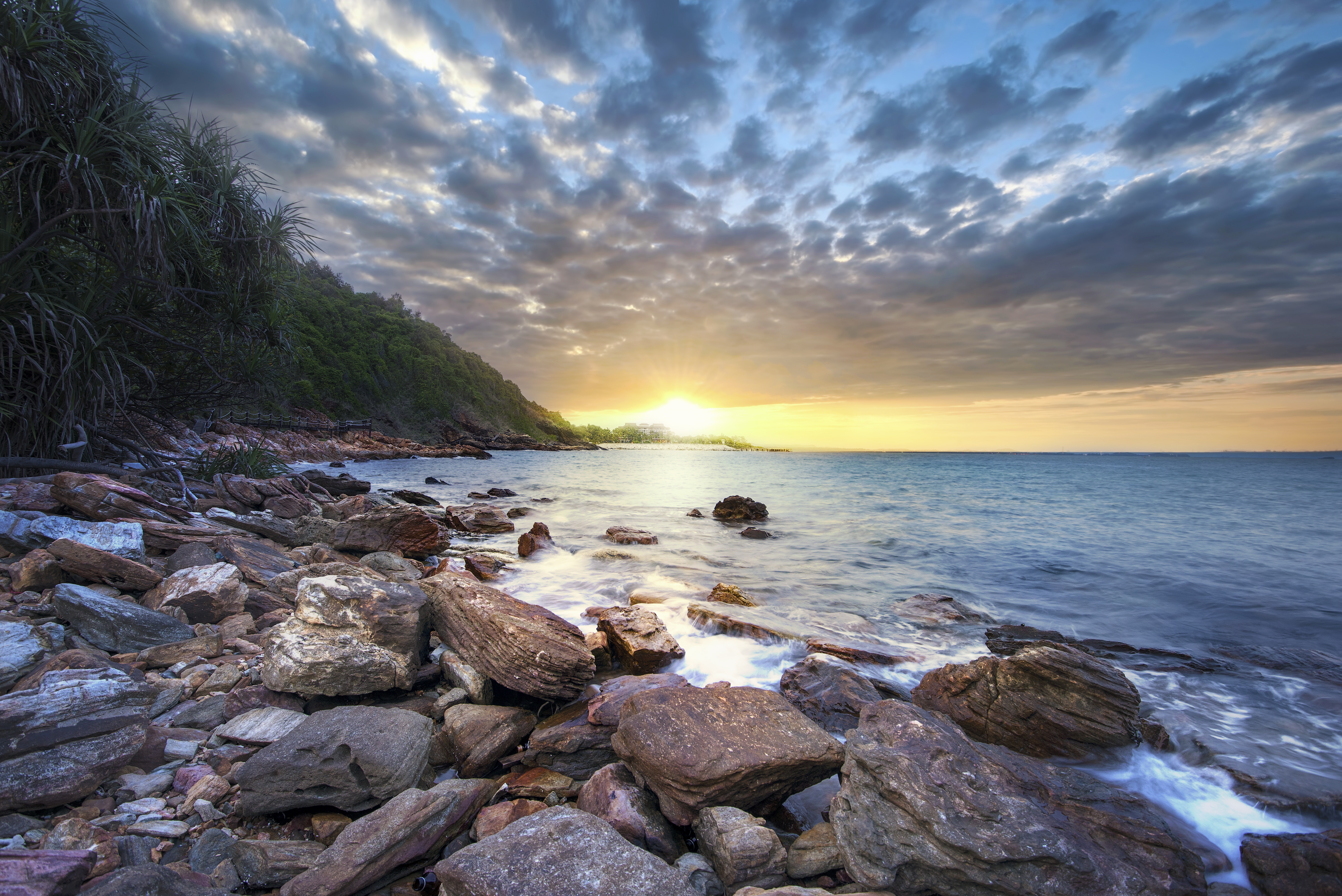 Free download wallpaper Nature, Horizon, Ocean, Sunrise, Earth, Cloud, Coastline on your PC desktop