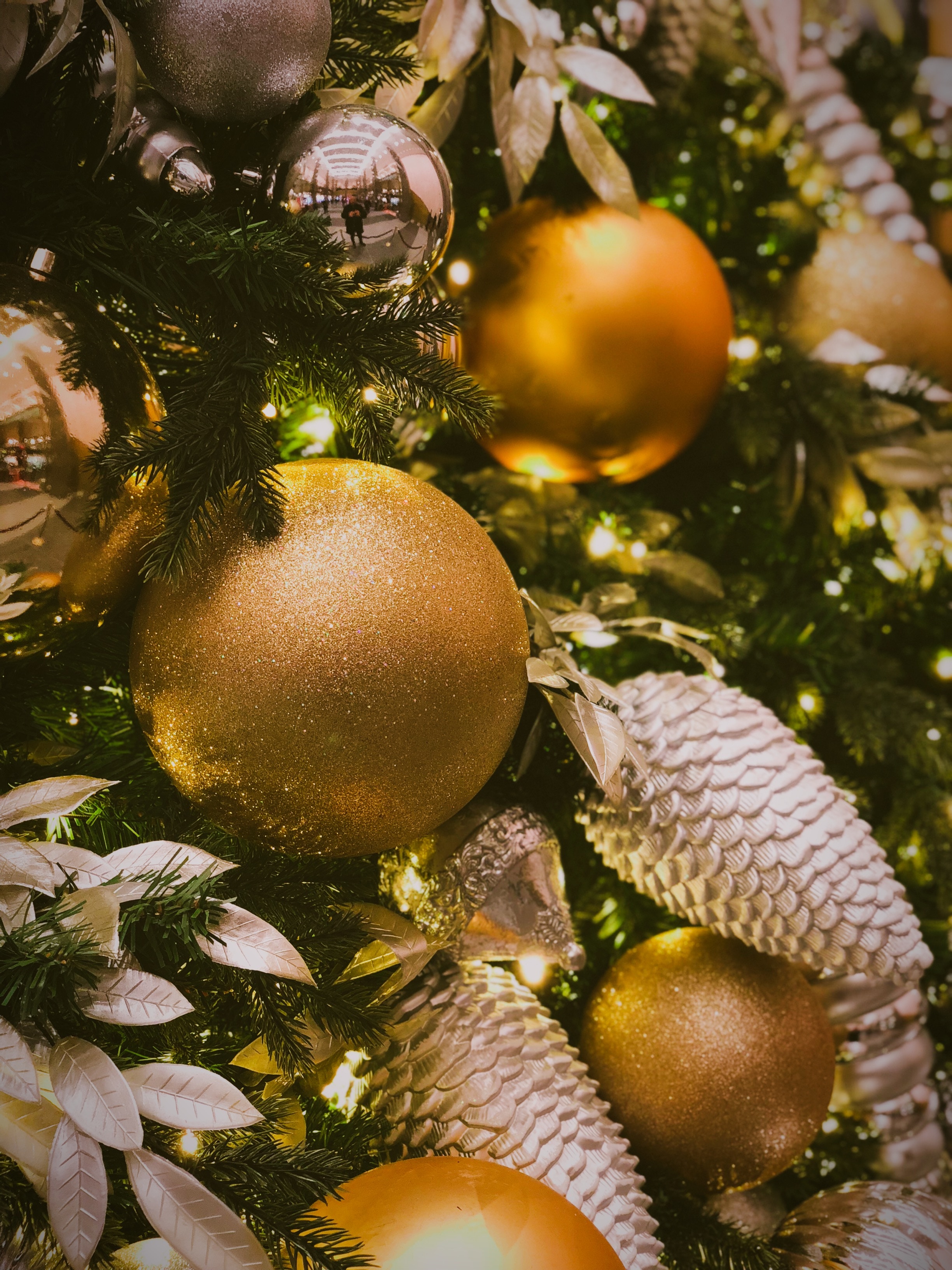 Baixe gratuitamente a imagem Férias, Brilho, Brilhar, Bola, Decoração, Decorações De Natal, Brinquedos De Árvore De Natal na área de trabalho do seu PC