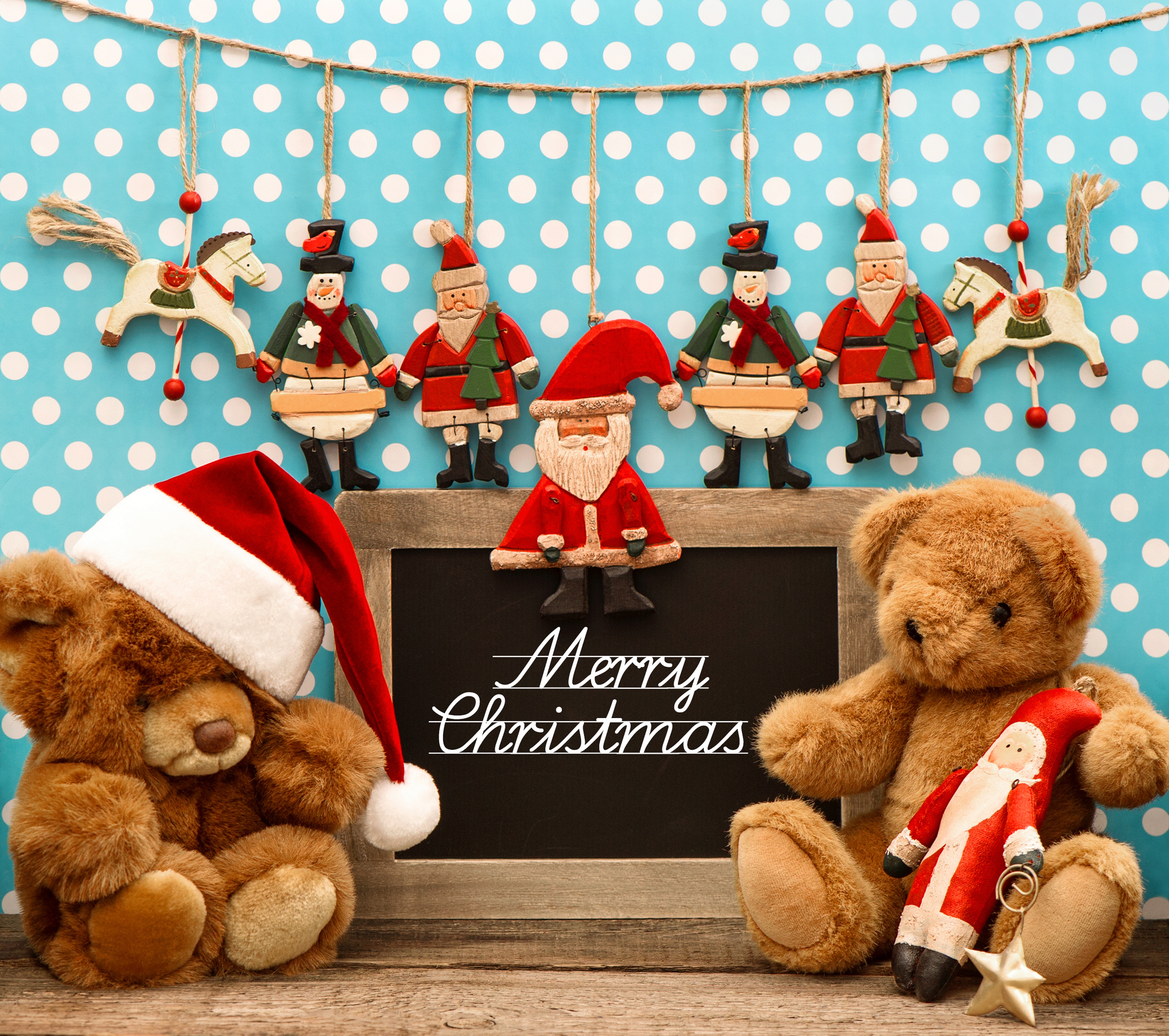 1524612 Hintergrundbild herunterladen weihnachten, feiertage, tafel, frohe weihnachten, weihnachtsmütze, teddybär - Bildschirmschoner und Bilder kostenlos