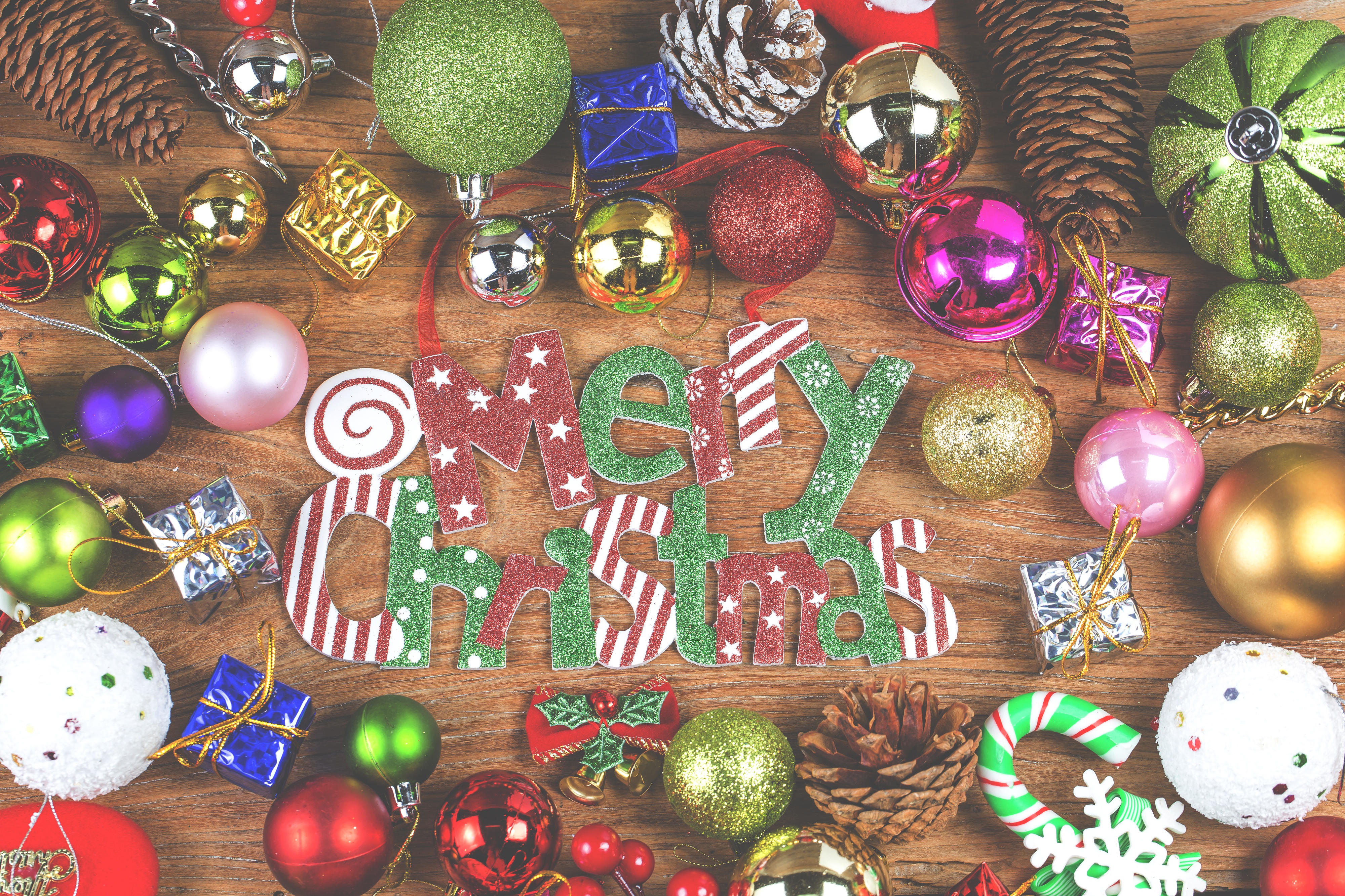 Laden Sie das Feiertage, Weihnachten, Farben, Weihnachtsschmuck, Frohe Weihnachten-Bild kostenlos auf Ihren PC-Desktop herunter