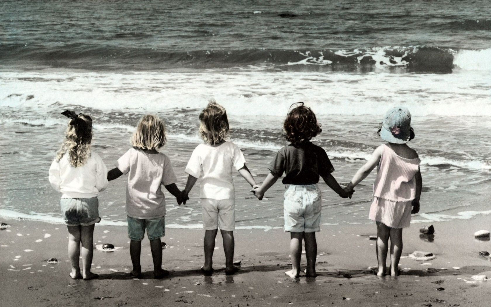 1920 x 1080 picture miscellaneous, sea, children, beach, miscellanea, mood, friends
