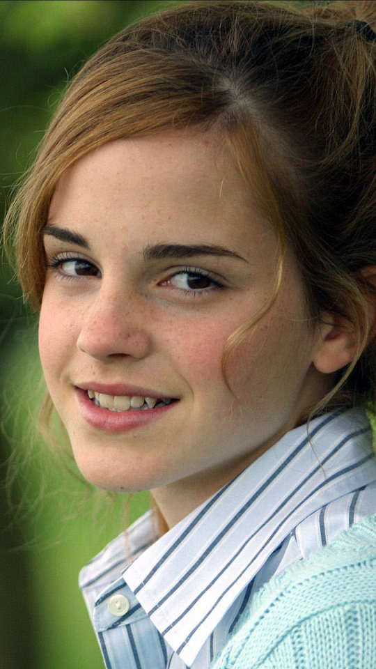 Descarga gratuita de fondo de pantalla para móvil de Emma Watson, Celebridades.