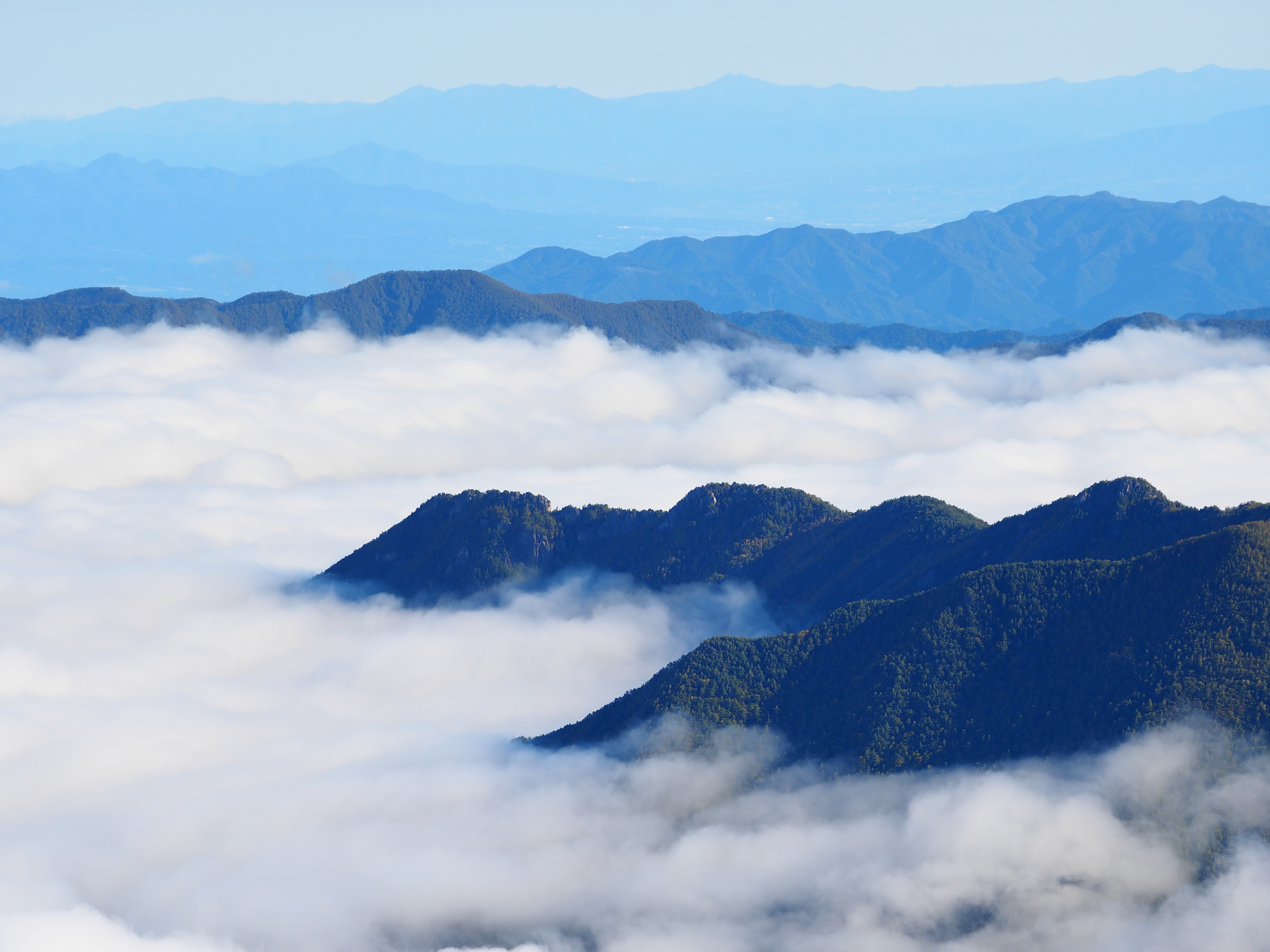 Free download wallpaper Mountains, Clouds, View From Above, Vertex, Tops, Mountain Range, Nature on your PC desktop