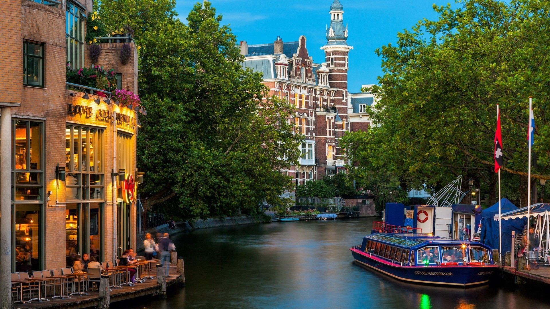 無料モバイル壁紙都市, 街, ボート, 建物, アムステルダム, マンメイド, 運河をダウンロードします。