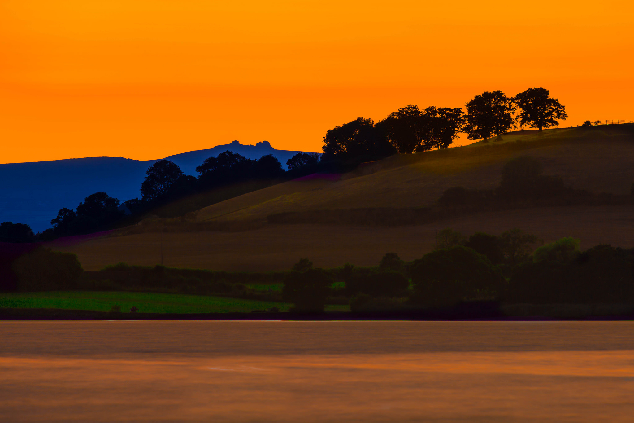 Descarga gratuita de fondo de pantalla para móvil de Naturaleza, Campo, Atardecer, Tierra/naturaleza, Colina.