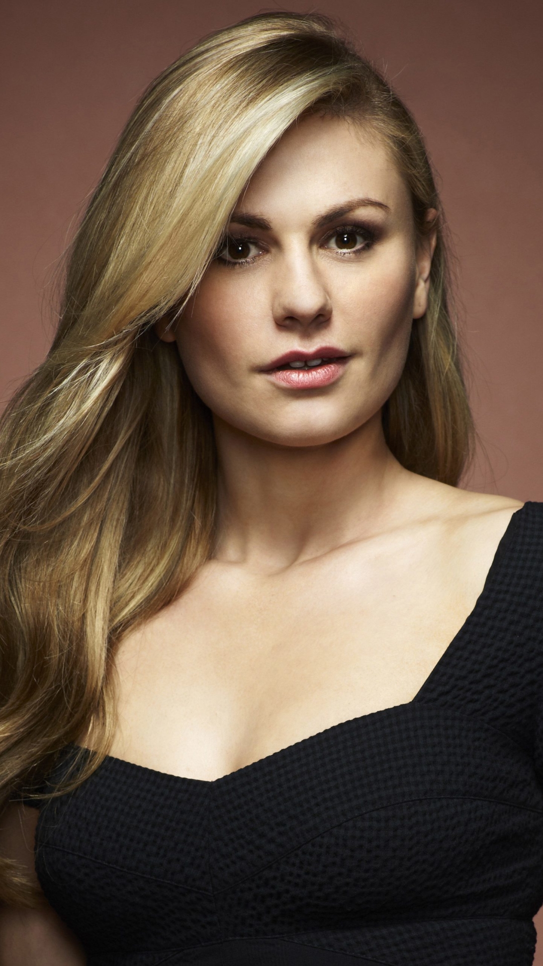 Download mobile wallpaper Blonde, American, Celebrity, Brown Eyes, Actress, Anna Paquin for free.