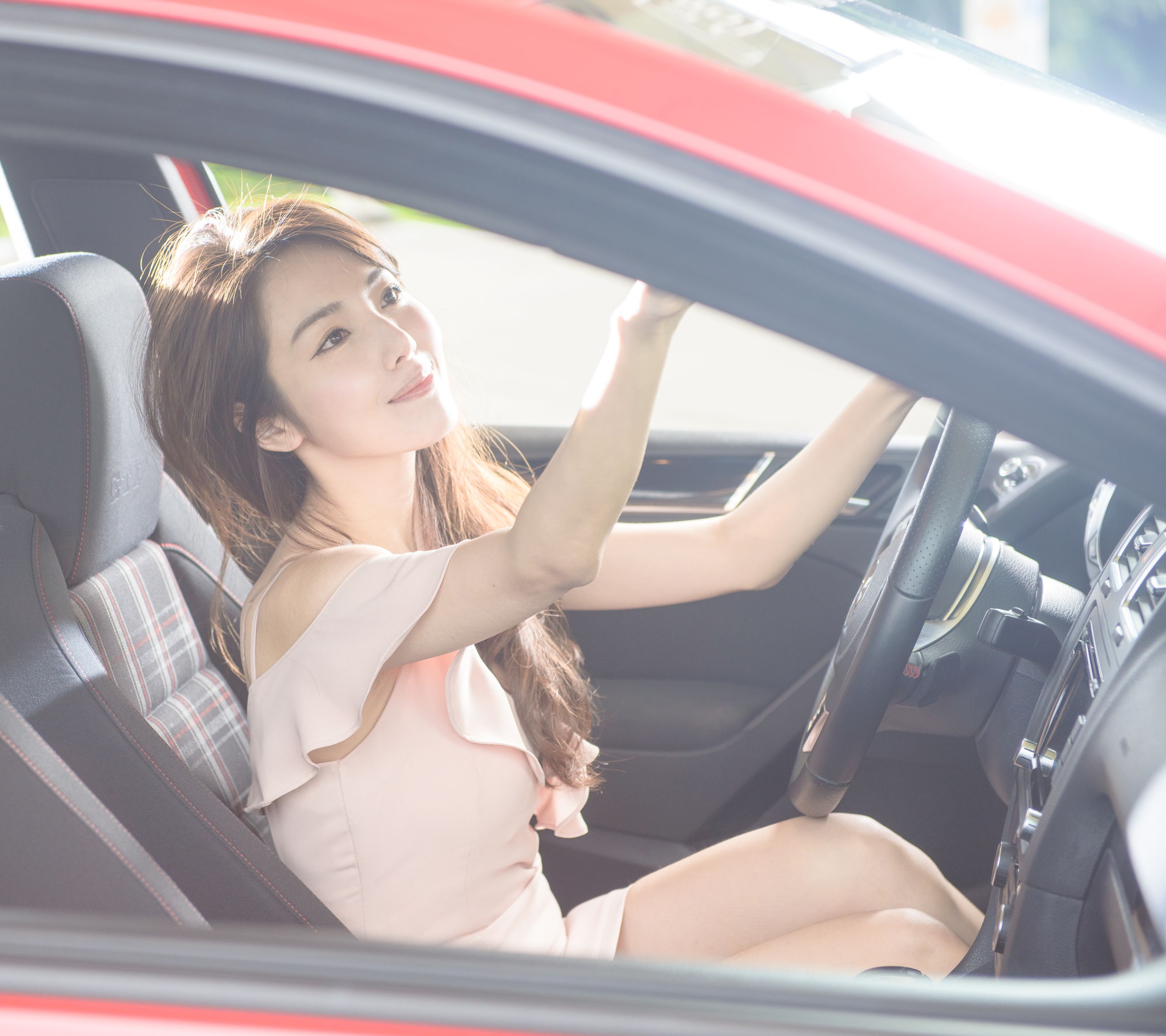 Free download wallpaper Car, Smile, Mood, Model, Women, Asian, Catherine, Taiwanese on your PC desktop