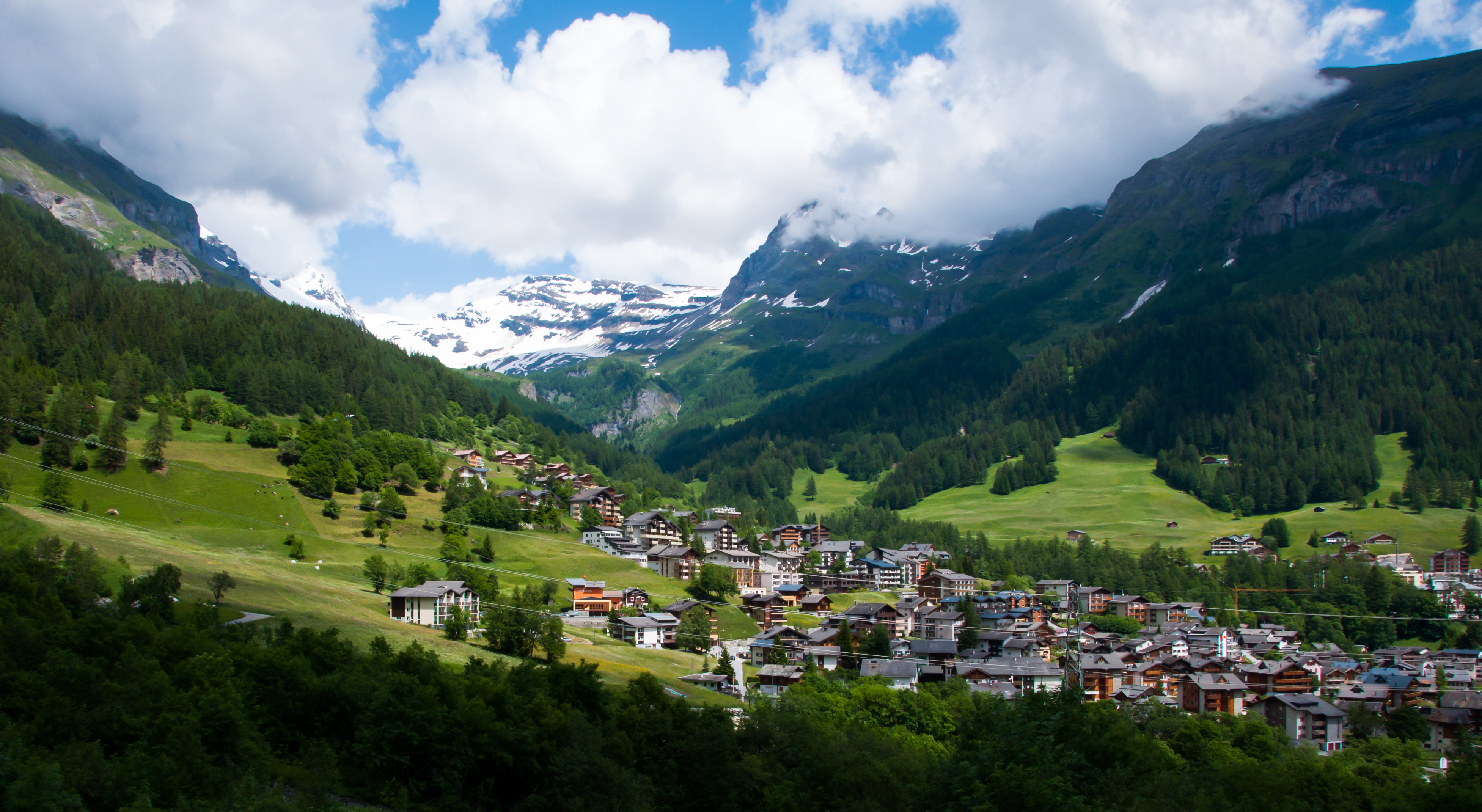 609327 télécharger l'image village, paysage, lac, construction humaine, ville, montreux, montagne, la nature, suisse - fonds d'écran et économiseurs d'écran gratuits