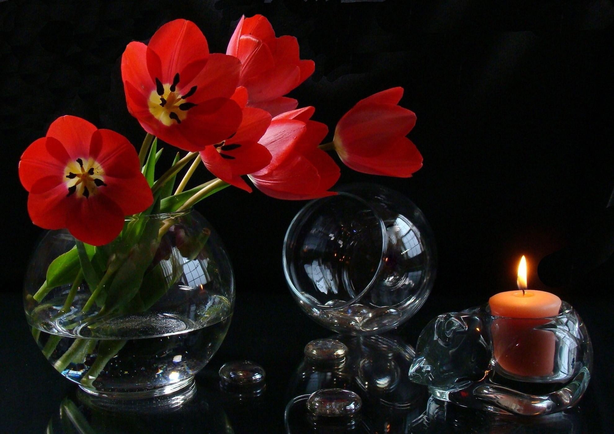 Free download wallpaper Flowers, Disbanded, Loose, Candle, Tulips, Vase, Fire on your PC desktop