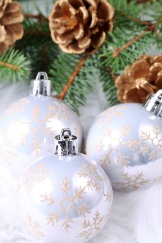 Download mobile wallpaper Christmas, Holiday, Christmas Ornaments for free.