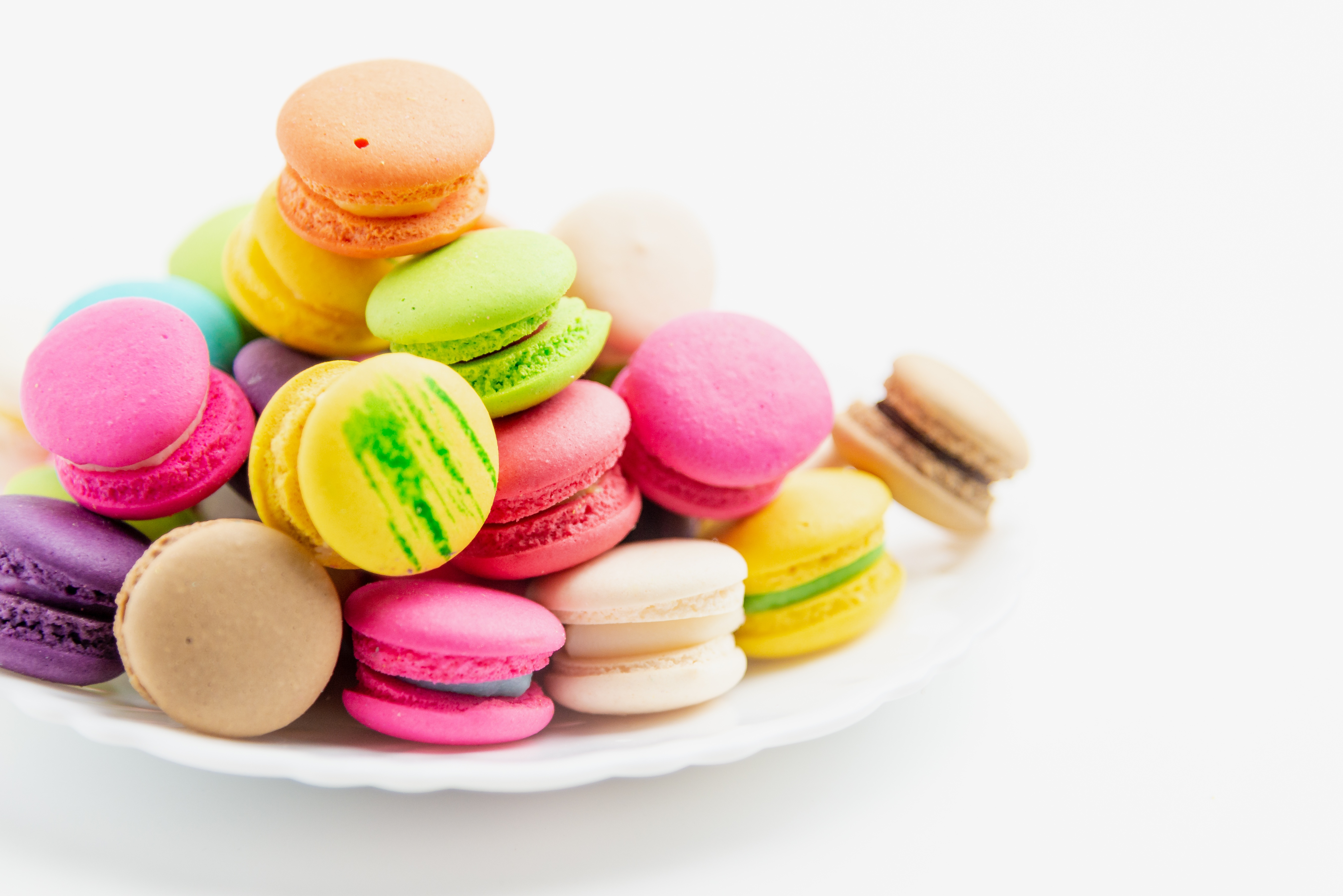 Download mobile wallpaper Food, Sweets, Macaron for free.