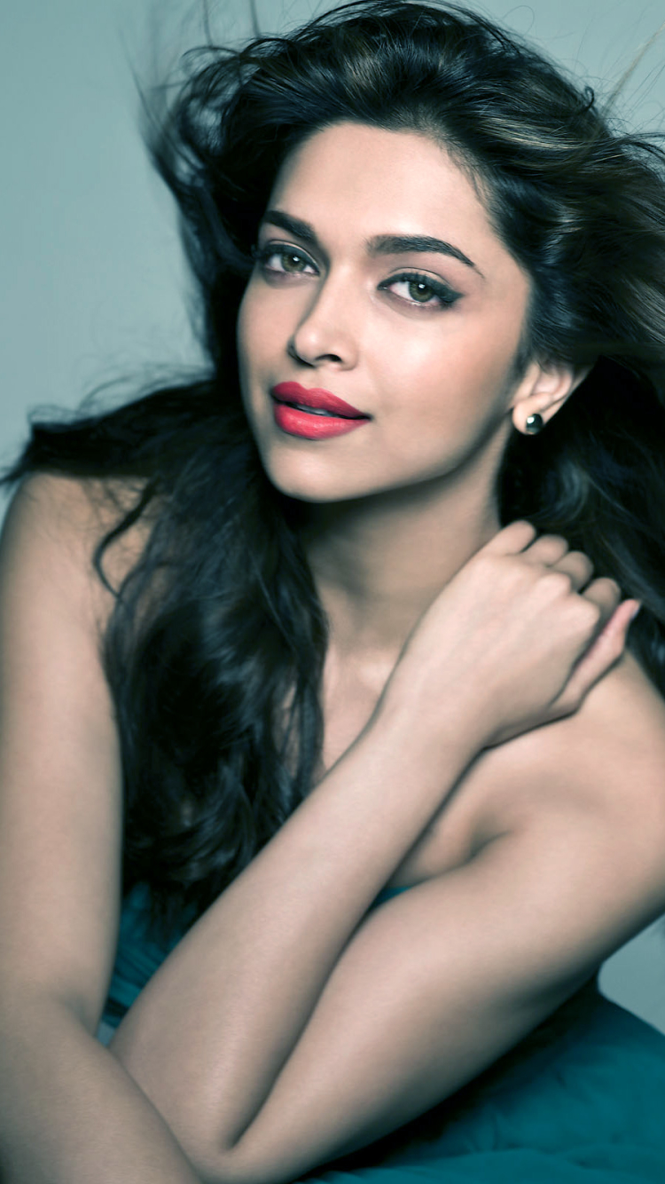 Download mobile wallpaper Indian, Celebrity, Actress, Lipstick, Deepika Padukone for free.