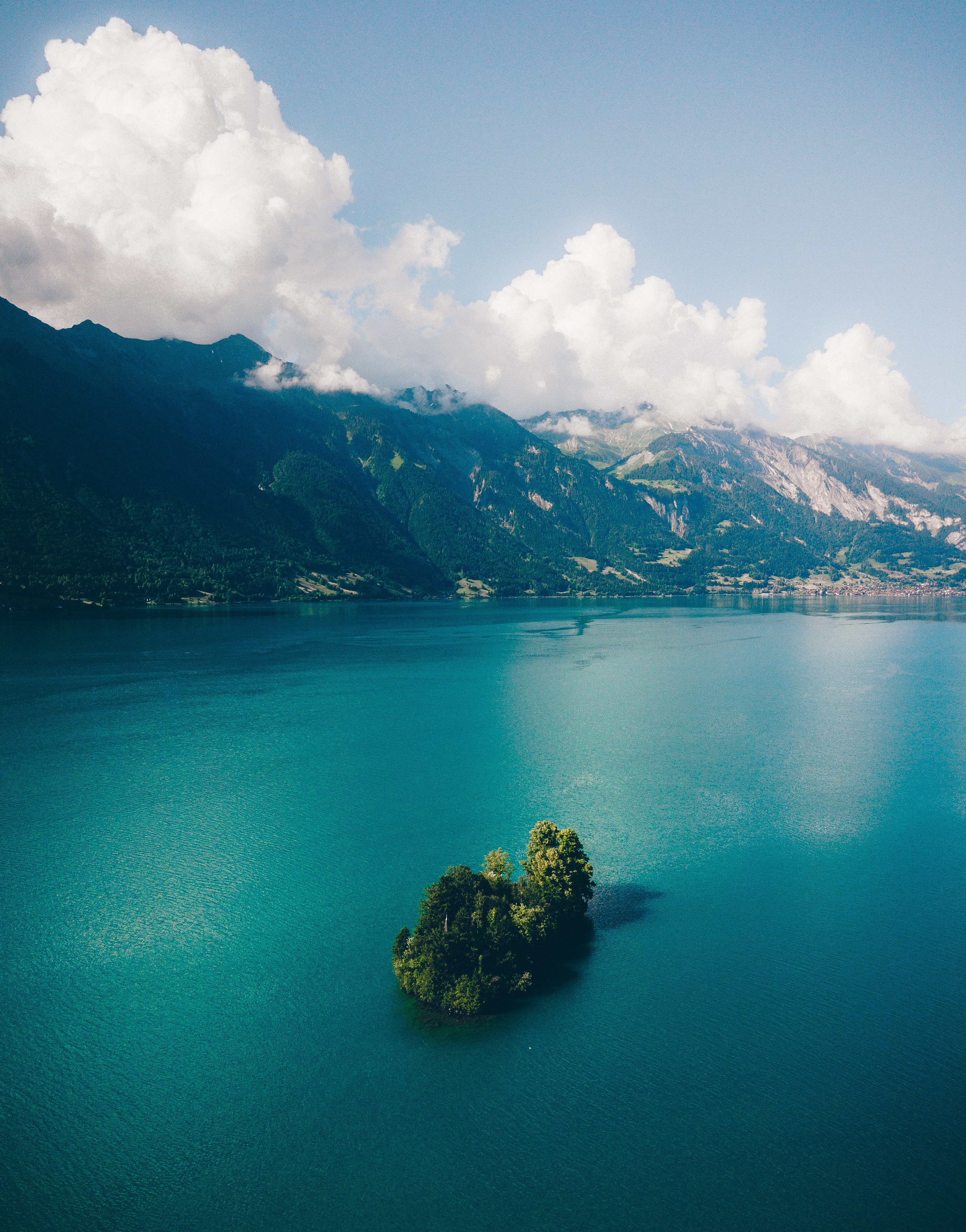76478 скачать обои швейцария, горы, природа, вода, остров, гриндельвальд - заставки и картинки бесплатно