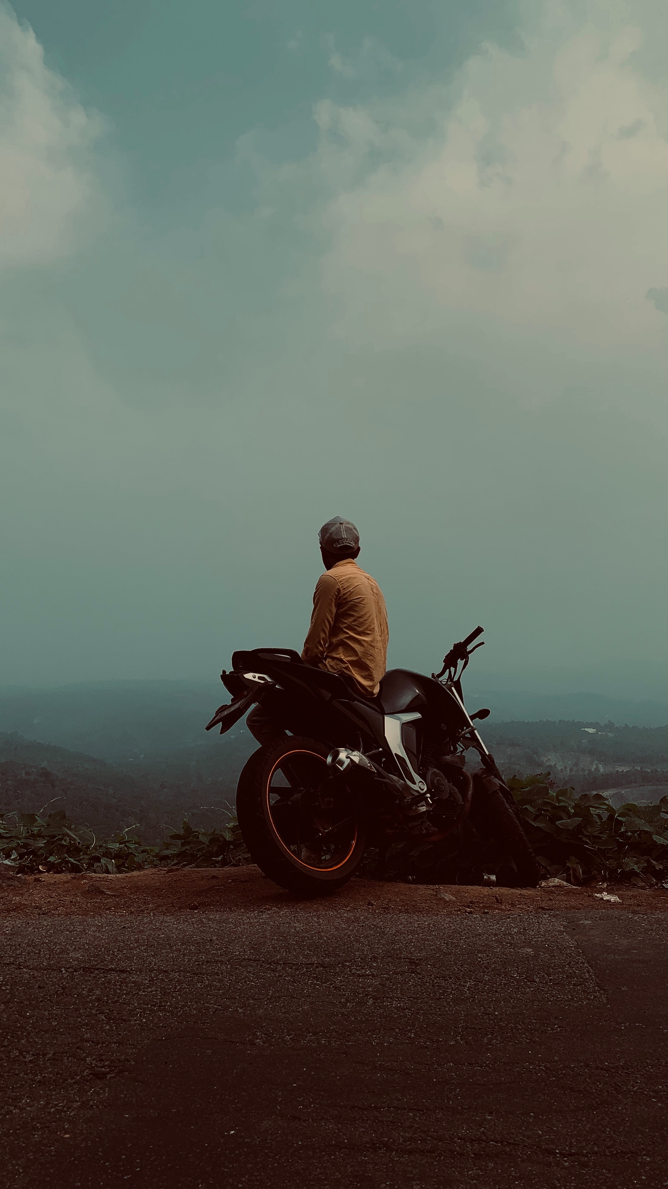 motorcyclist, motorcycle, motorcycles, road, fog Full HD